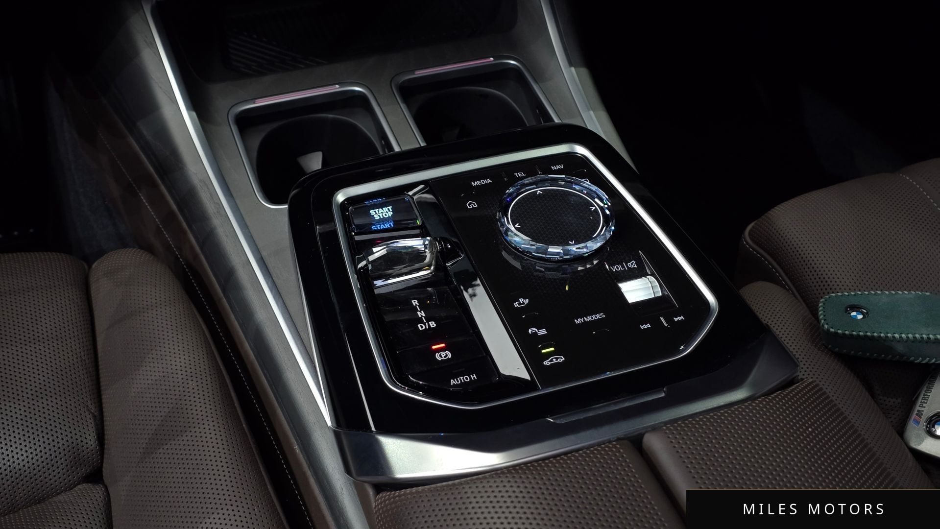 BMW i7 (G70) 2023 — миниатюра 9