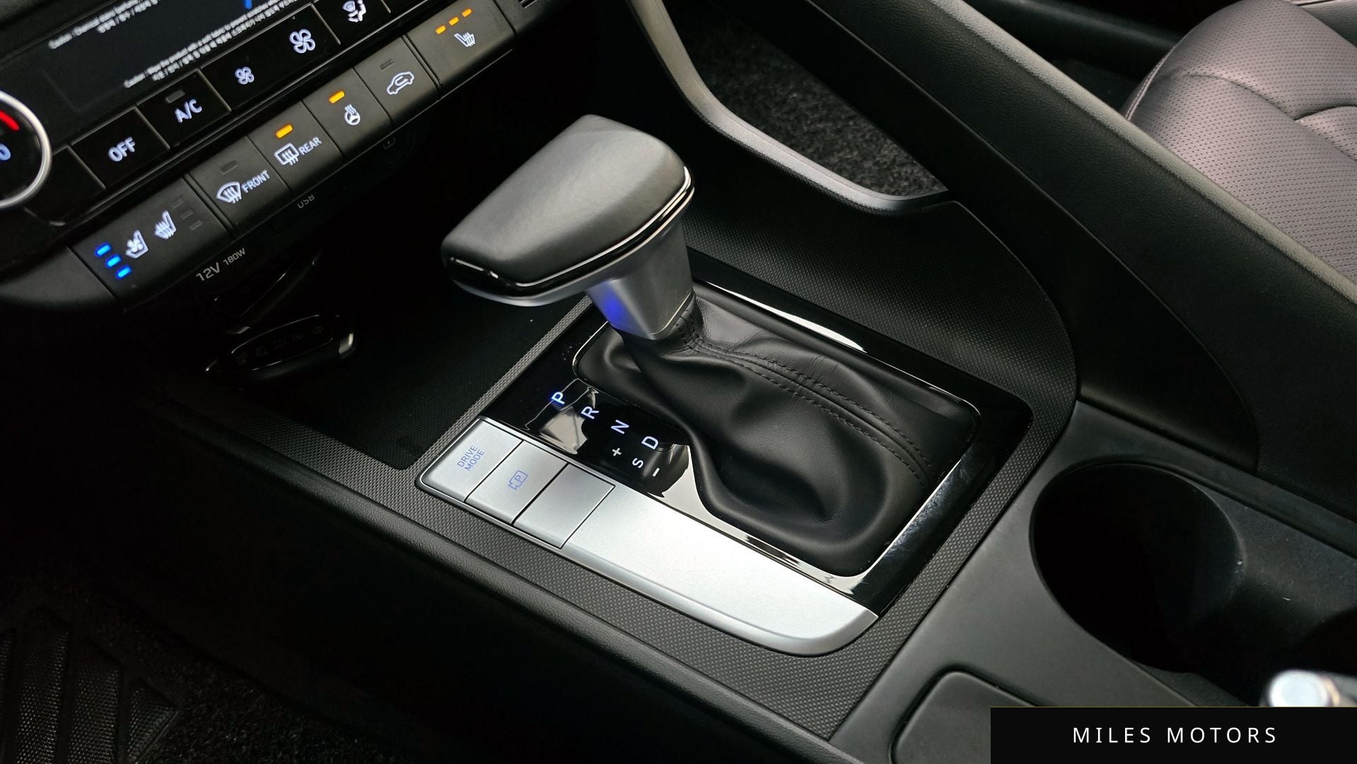 Hyundai AVANTE 2021 — миниатюра 9