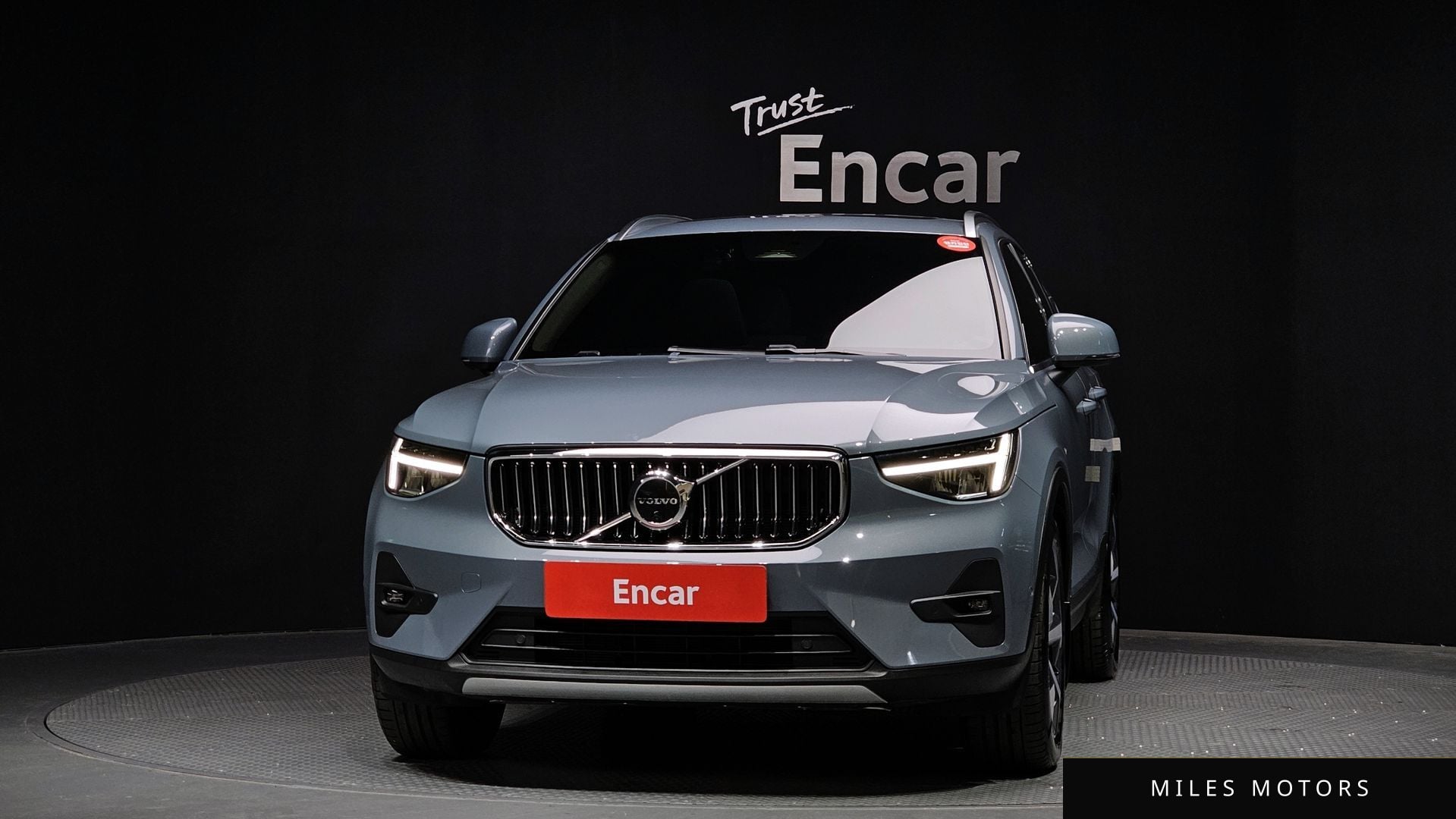 Volvo XC40 2023 — миниатюра 3