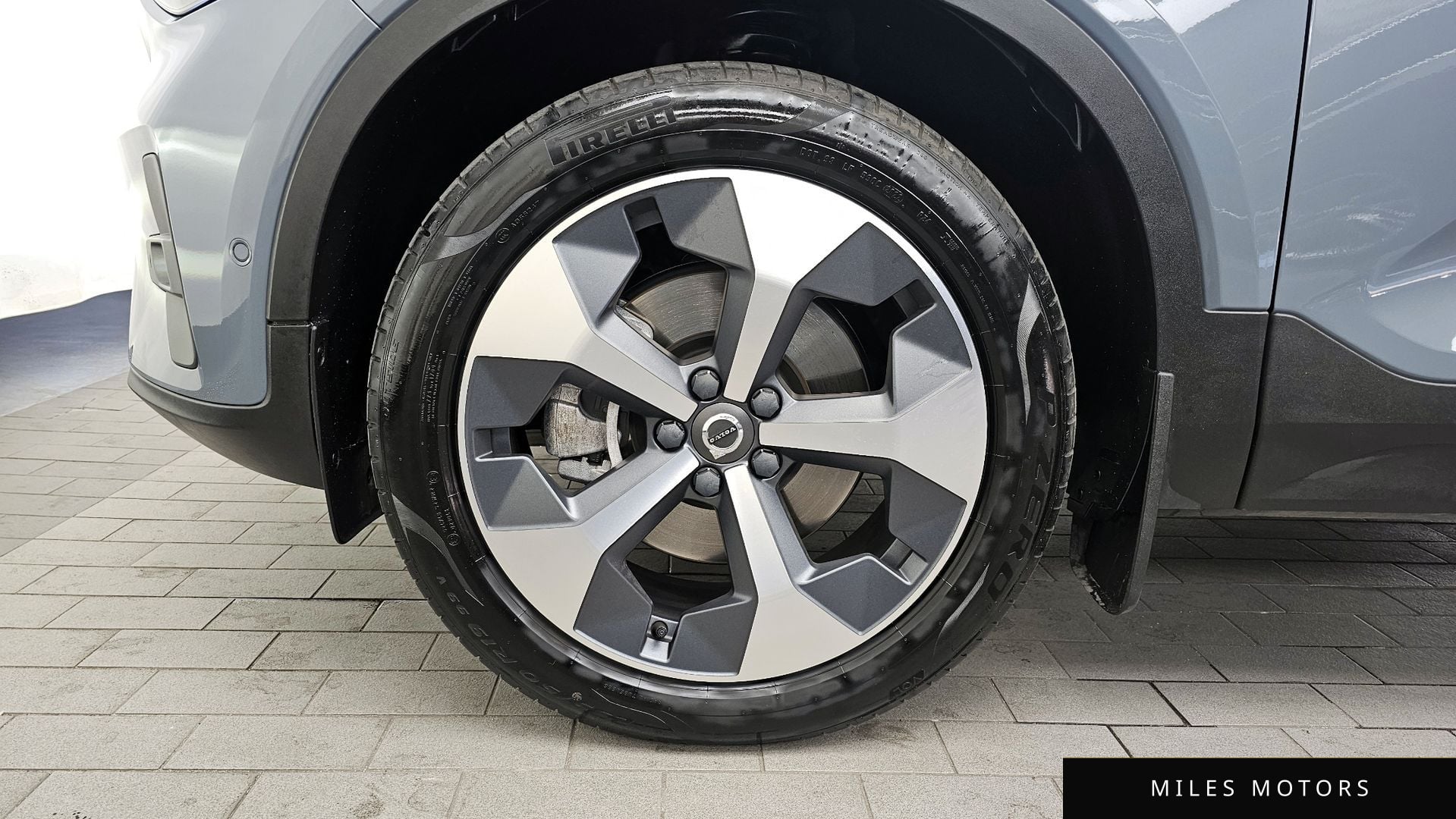 Volvo XC40 2023 — миниатюра 5