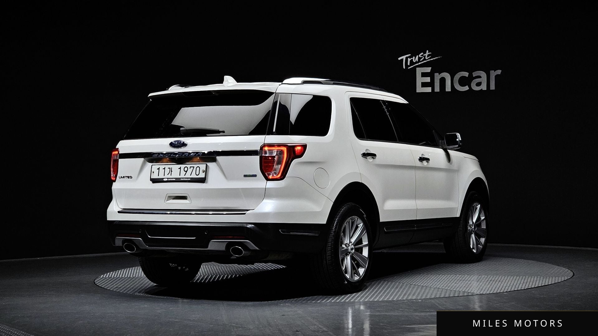 Ford Explorer 2018 — миниатюра 2