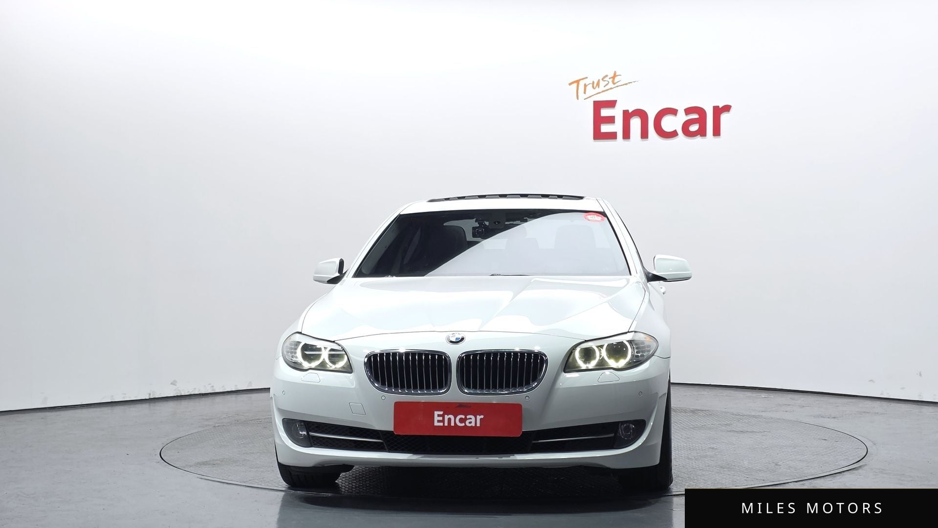 BMW 5 Series (F10) 2011 — миниатюра 3