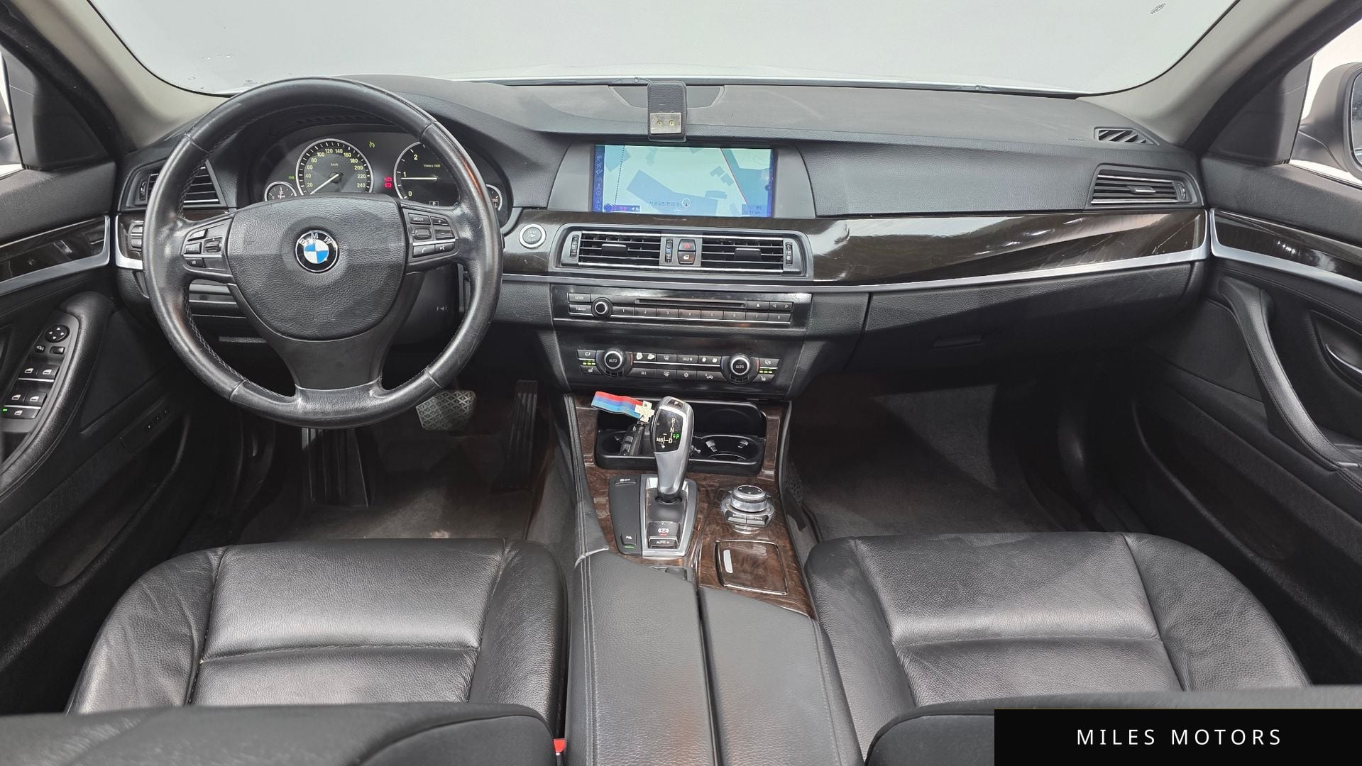 BMW 5 Series (F10) 2011 — миниатюра 7