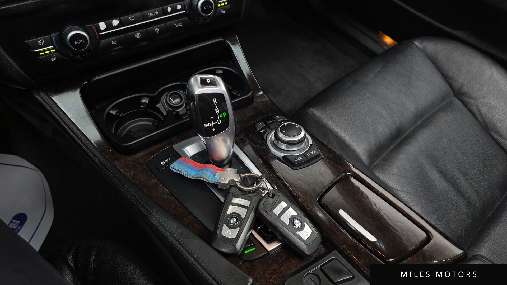 BMW 5 Series (F10) 2011 — миниатюра 9