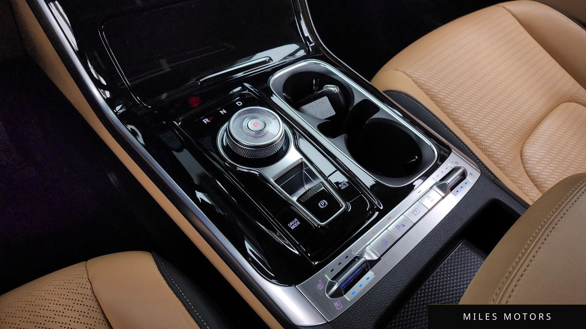 Kia Carnival 2023 — миниатюра 9