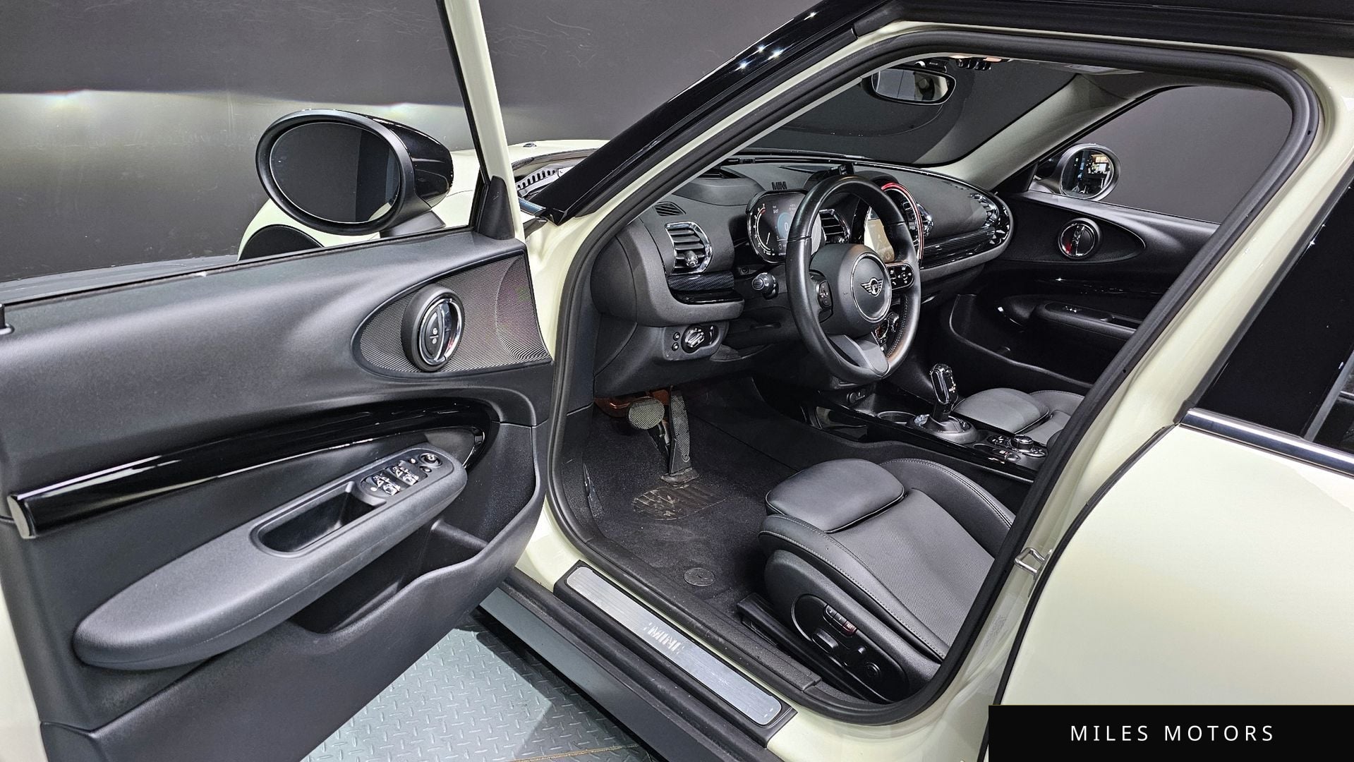 MINI Clubman 2022 — миниатюра 11