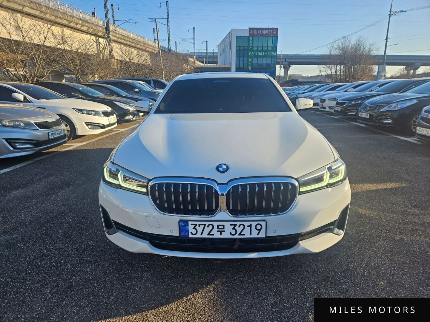 BMW 5 Series (G30) 2021 — миниатюра 3
