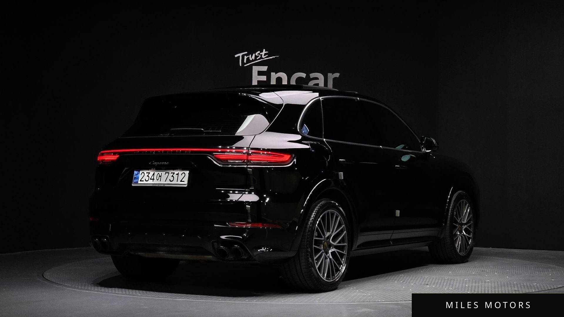 Porsche Cayenne 2021 — миниатюра 2