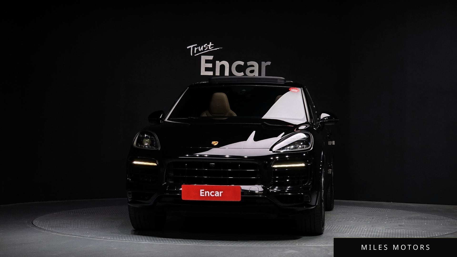 Porsche Cayenne 2021 — миниатюра 3