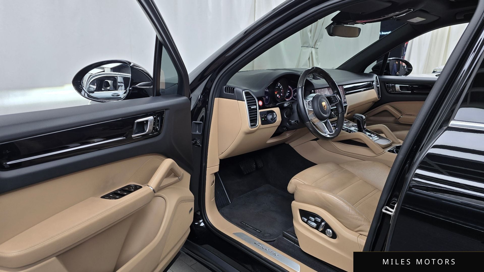 Porsche Cayenne 2021 — миниатюра 10
