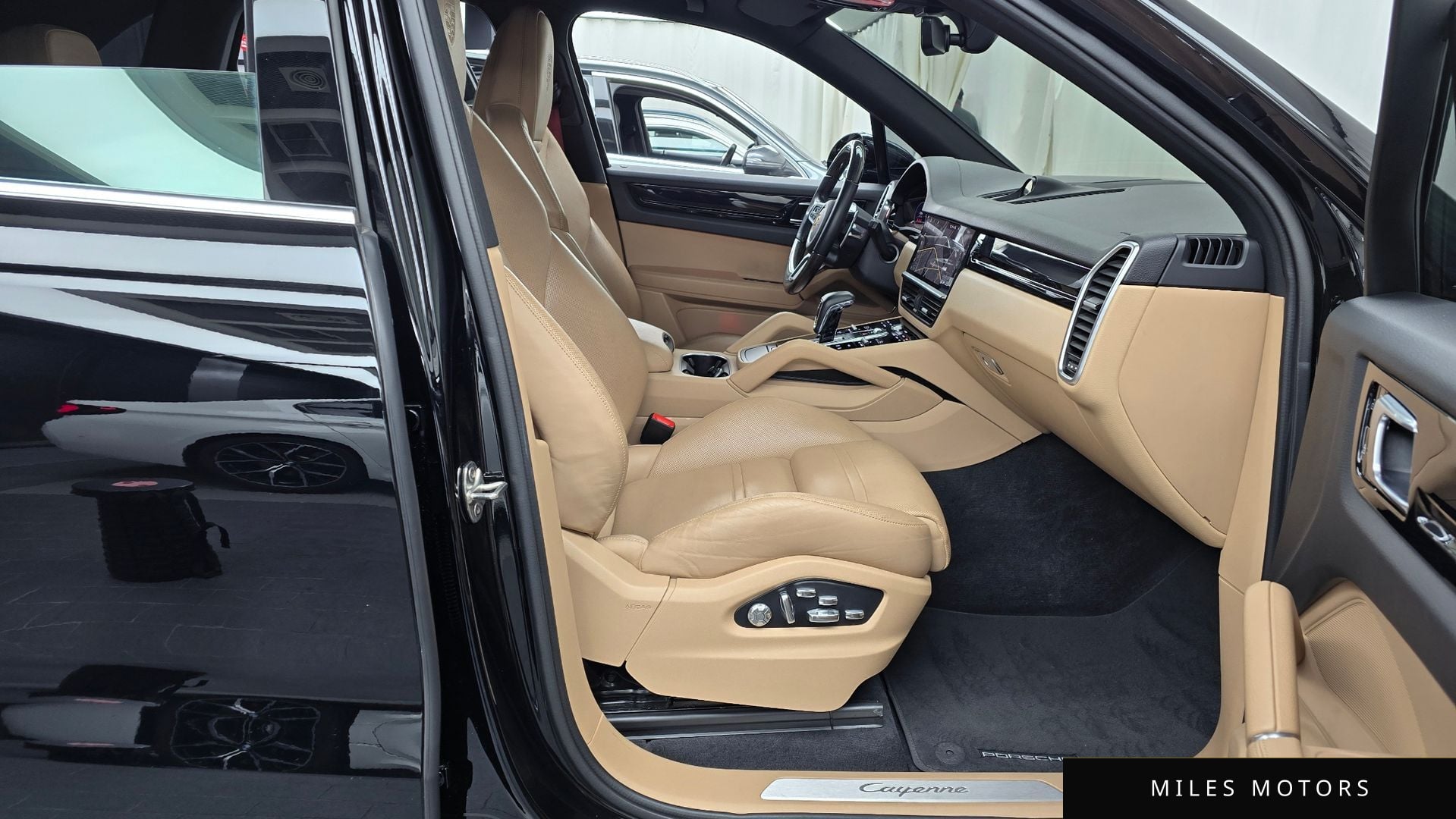 Porsche Cayenne 2021 — миниатюра 11