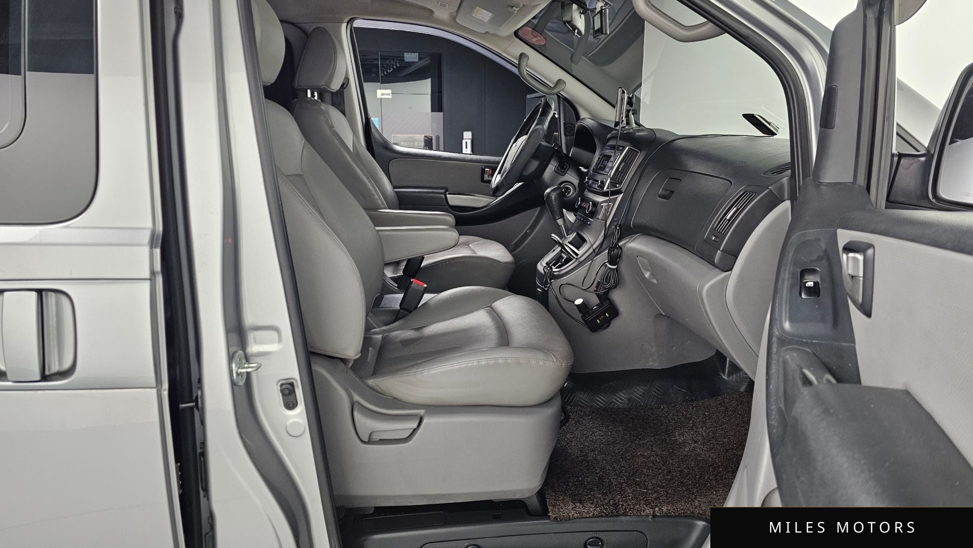 Hyundai Starex 2019 — миниатюра 10