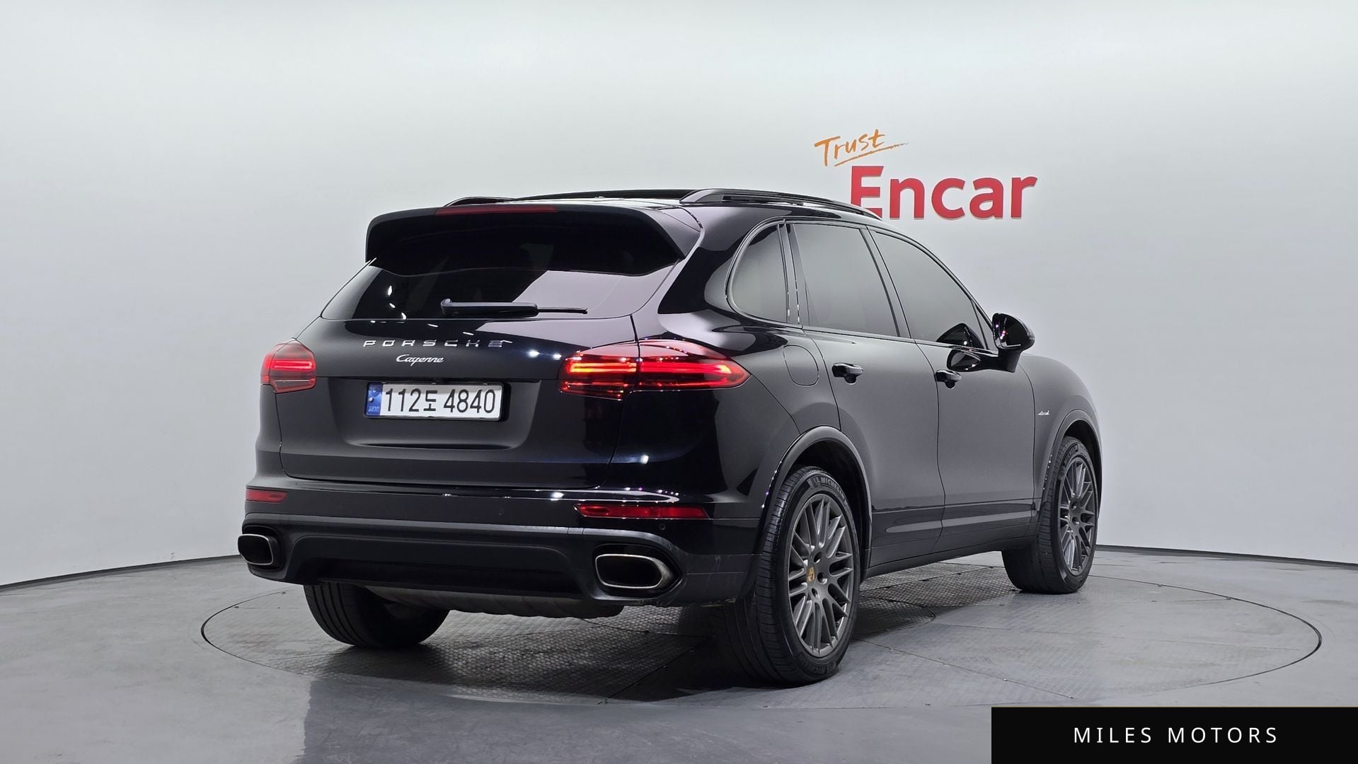 Porsche Cayenne 2017 — миниатюра 2
