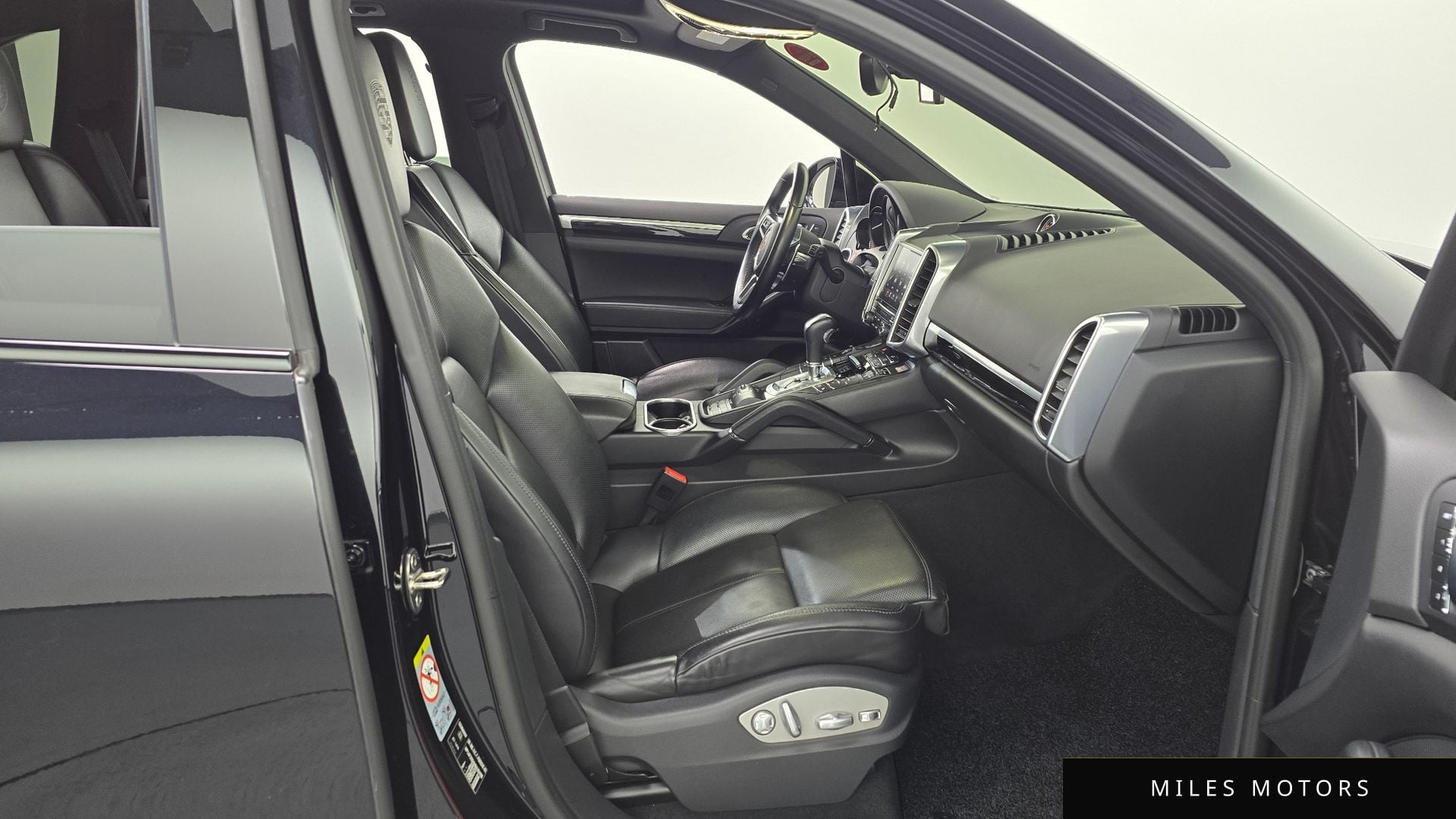 Porsche Cayenne 2017 — миниатюра 11