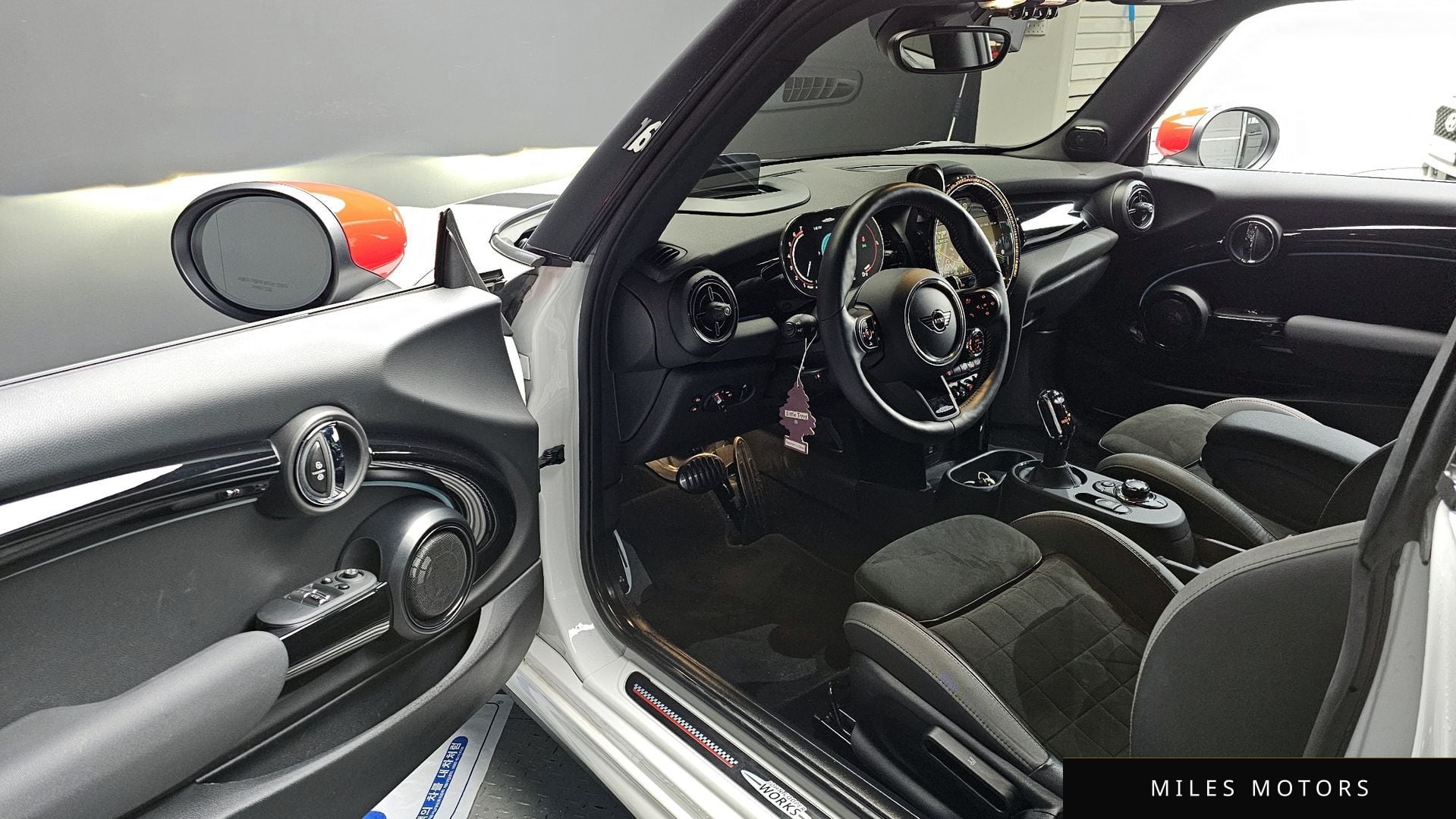 MINI Cooper S 2024 — миниатюра 9