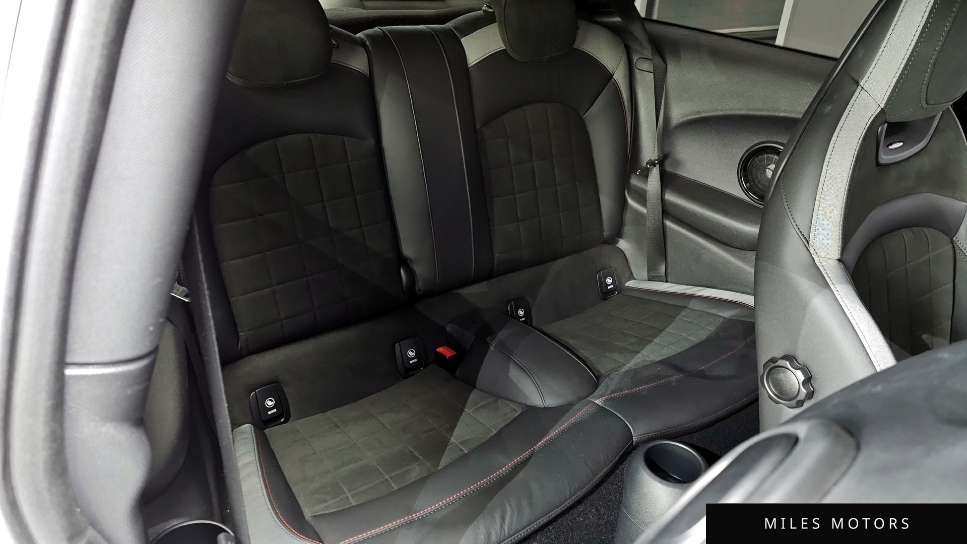 MINI Cooper S 2024 — миниатюра 12
