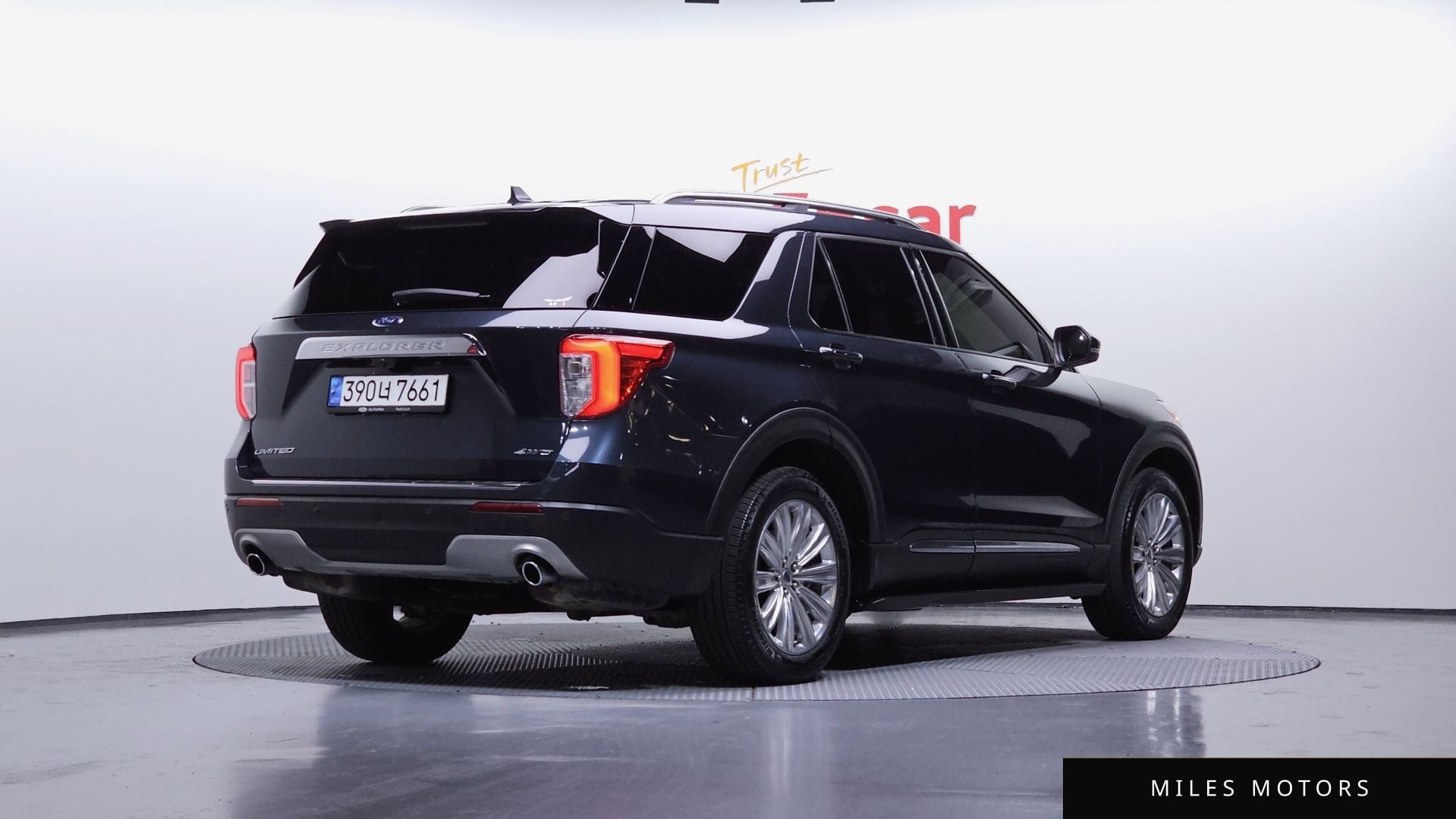 Ford 익스플로러 2022 — миниатюра 2
