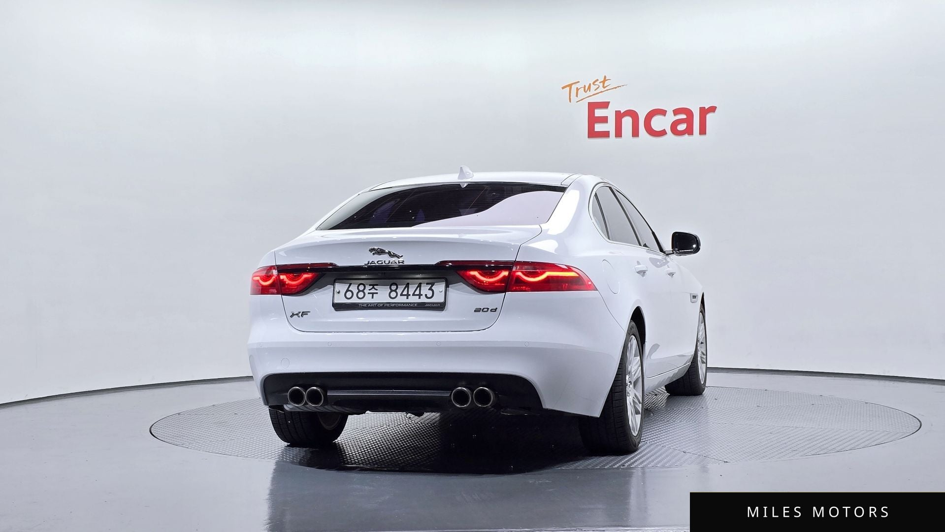 Jaguar XF (X260) 2017 — миниатюра 4