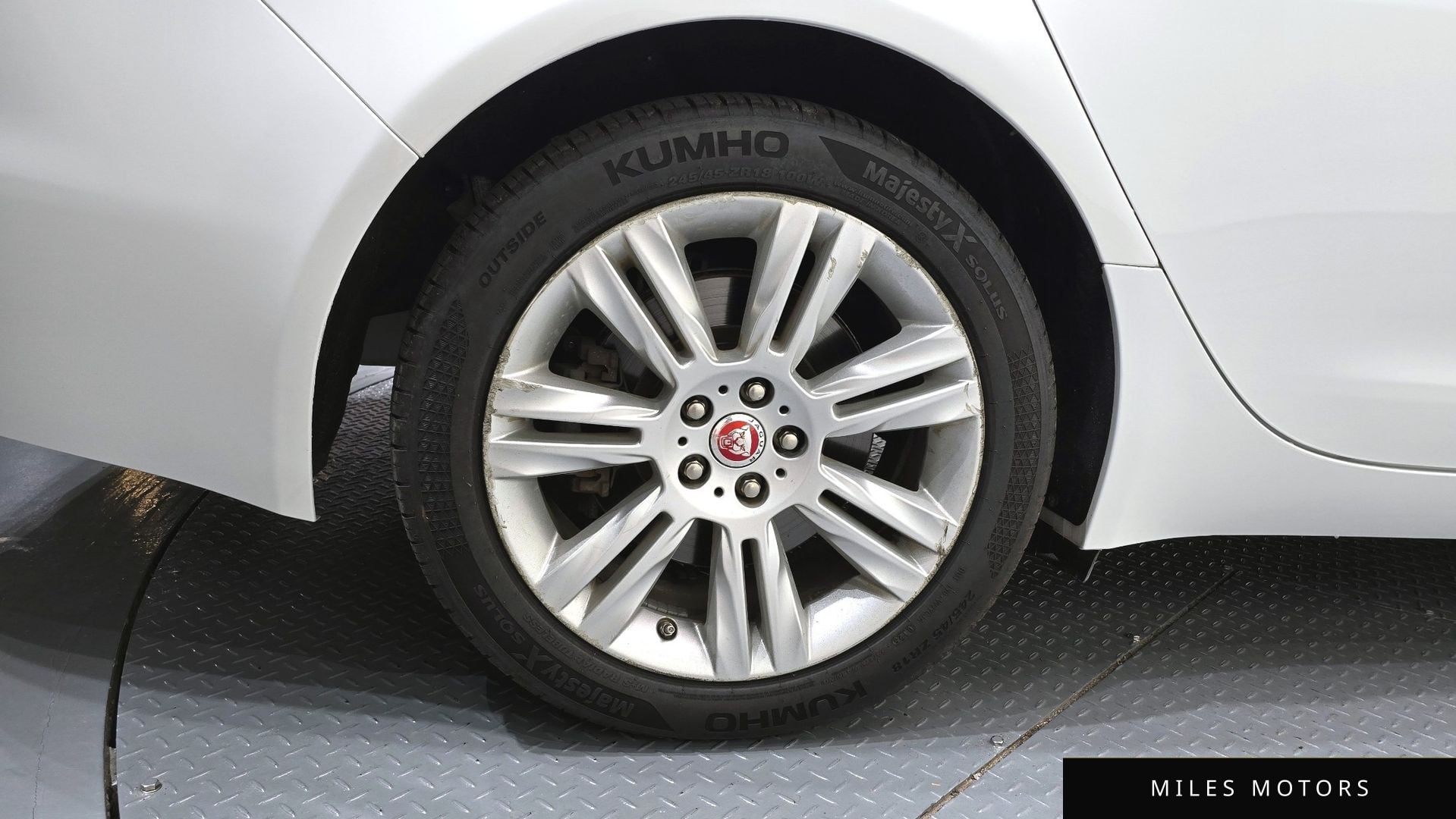 Jaguar XF (X260) 2017 — миниатюра 5