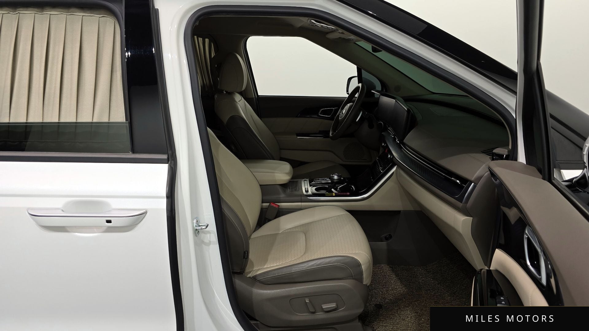 Kia Carnival 2021 — миниатюра 11