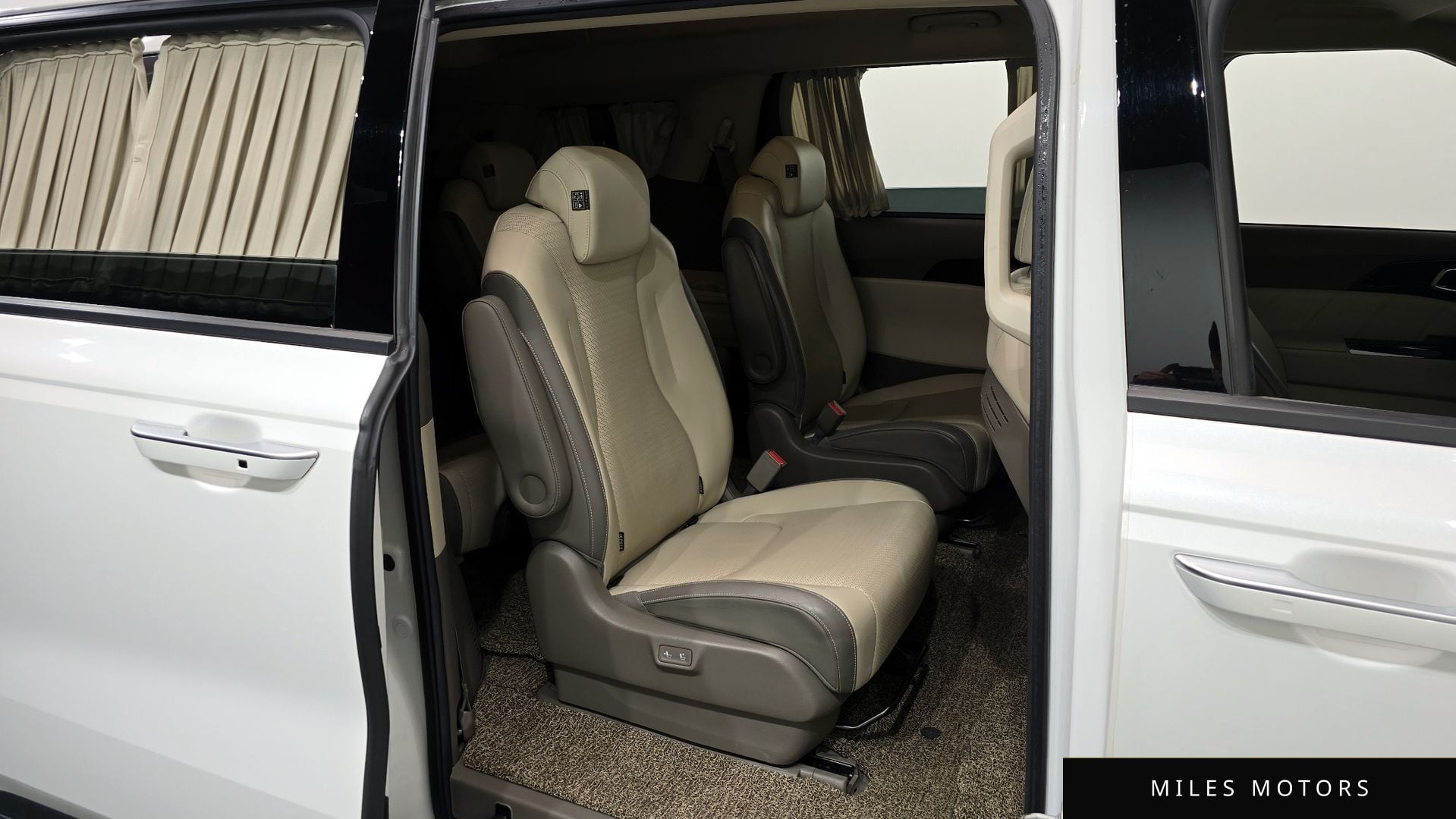 Kia Carnival 2021 — миниатюра 12