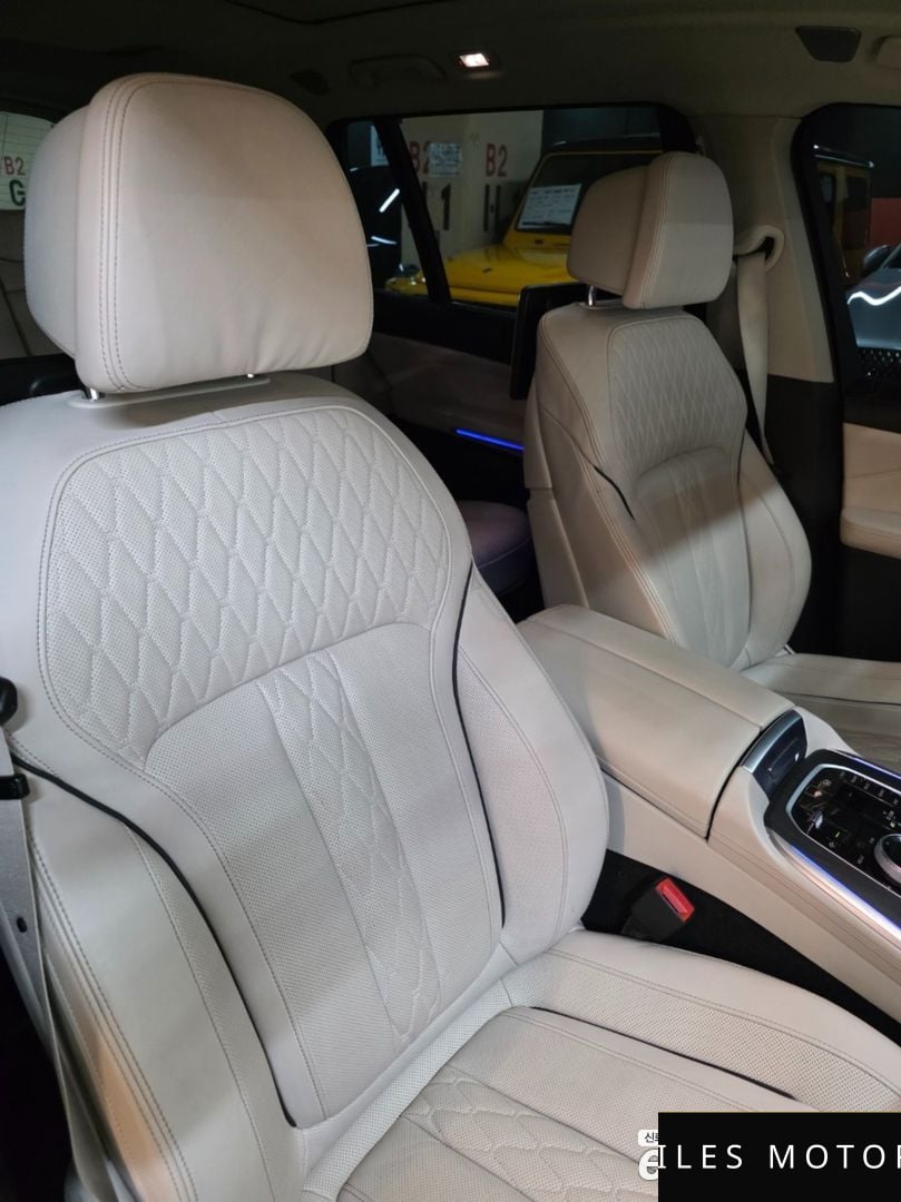 BMW X7 (G07) 2022 — миниатюра 10