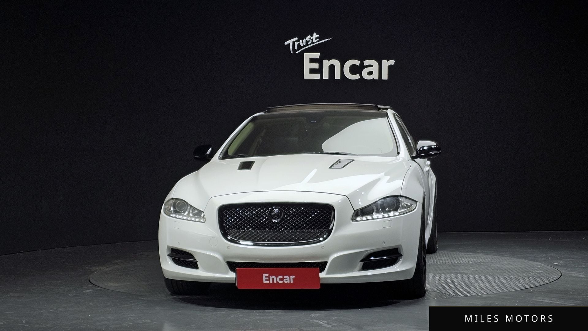 Jaguar All New XJ 2011 — миниатюра 3