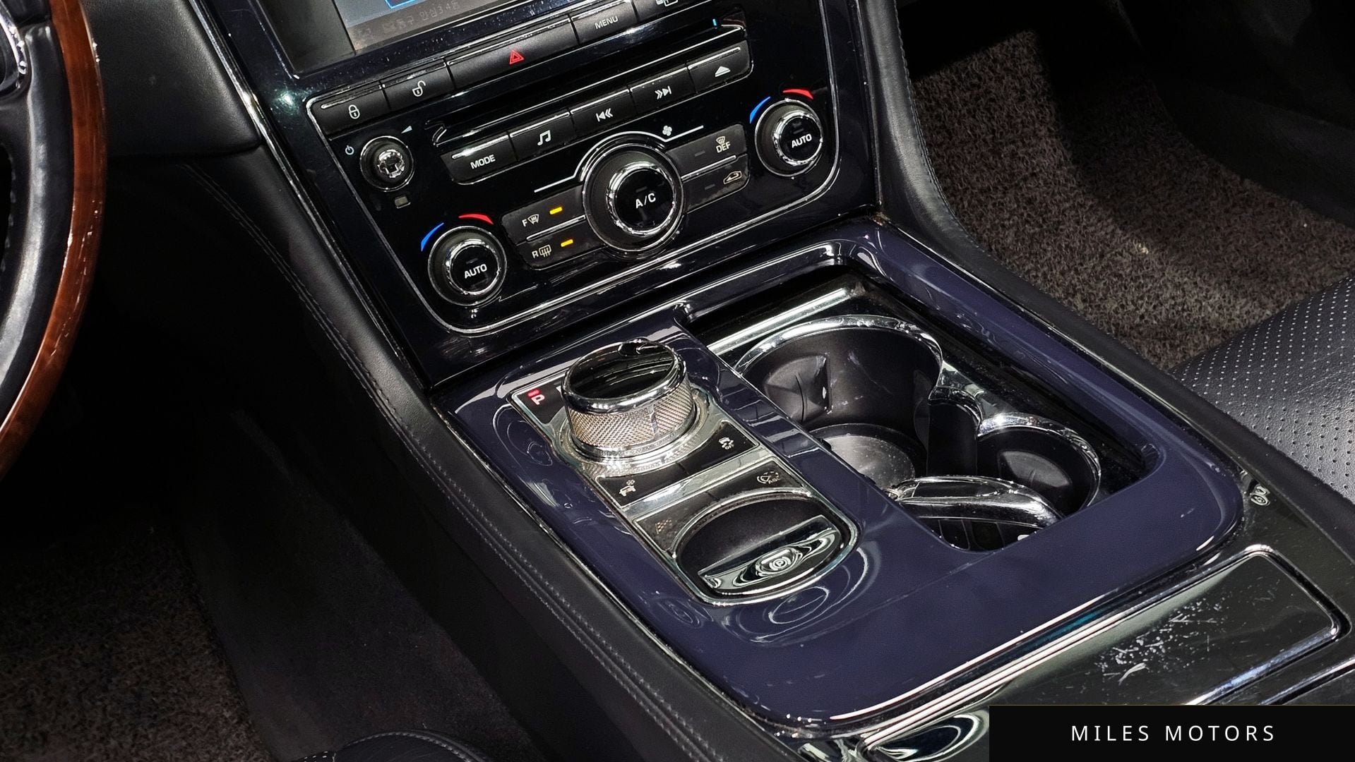 Jaguar All New XJ 2011 — миниатюра 9
