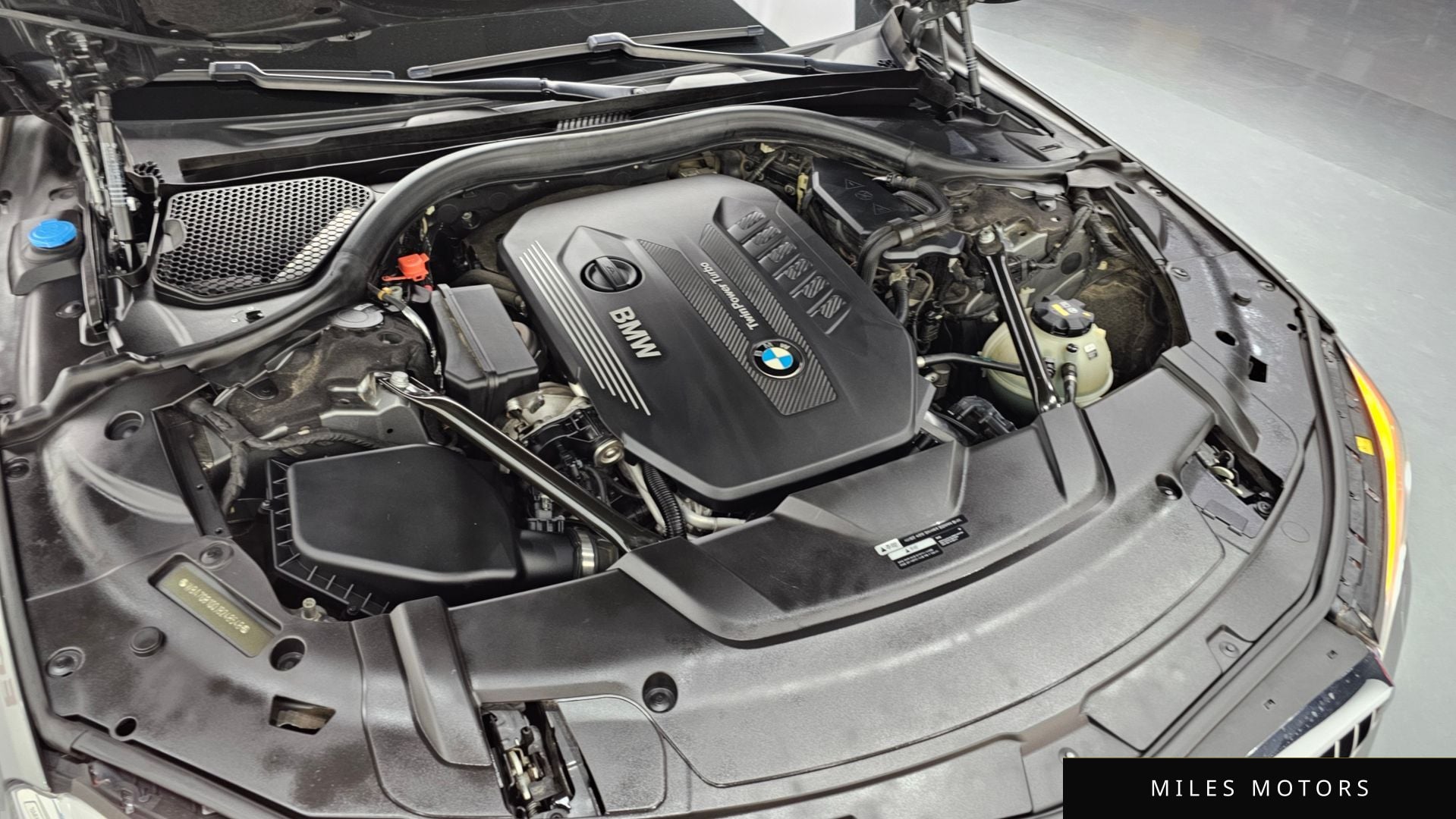BMW 7 Series (G11) 2018 — миниатюра 6