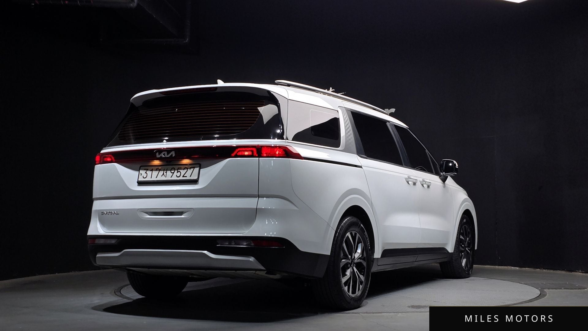 Kia Carnival 2023 — миниатюра 2