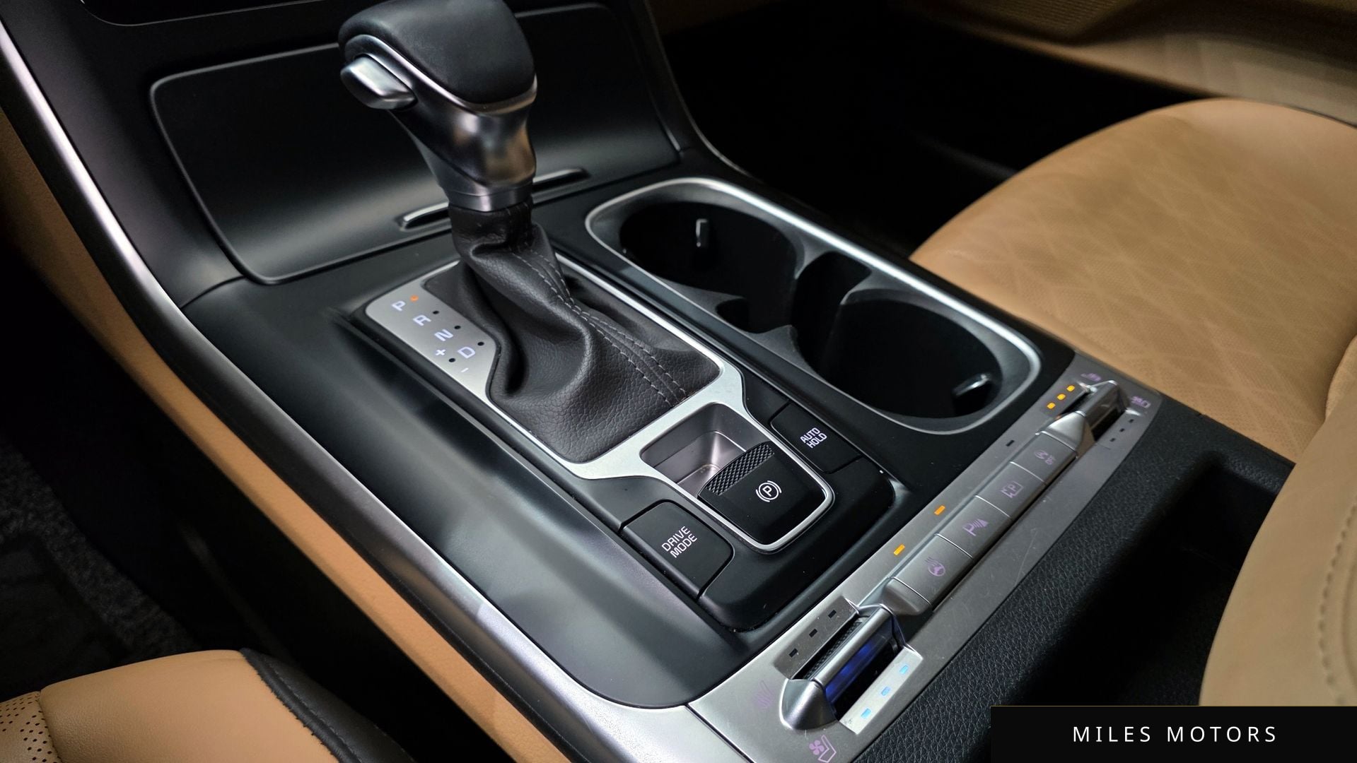 Kia Carnival 2023 — миниатюра 9