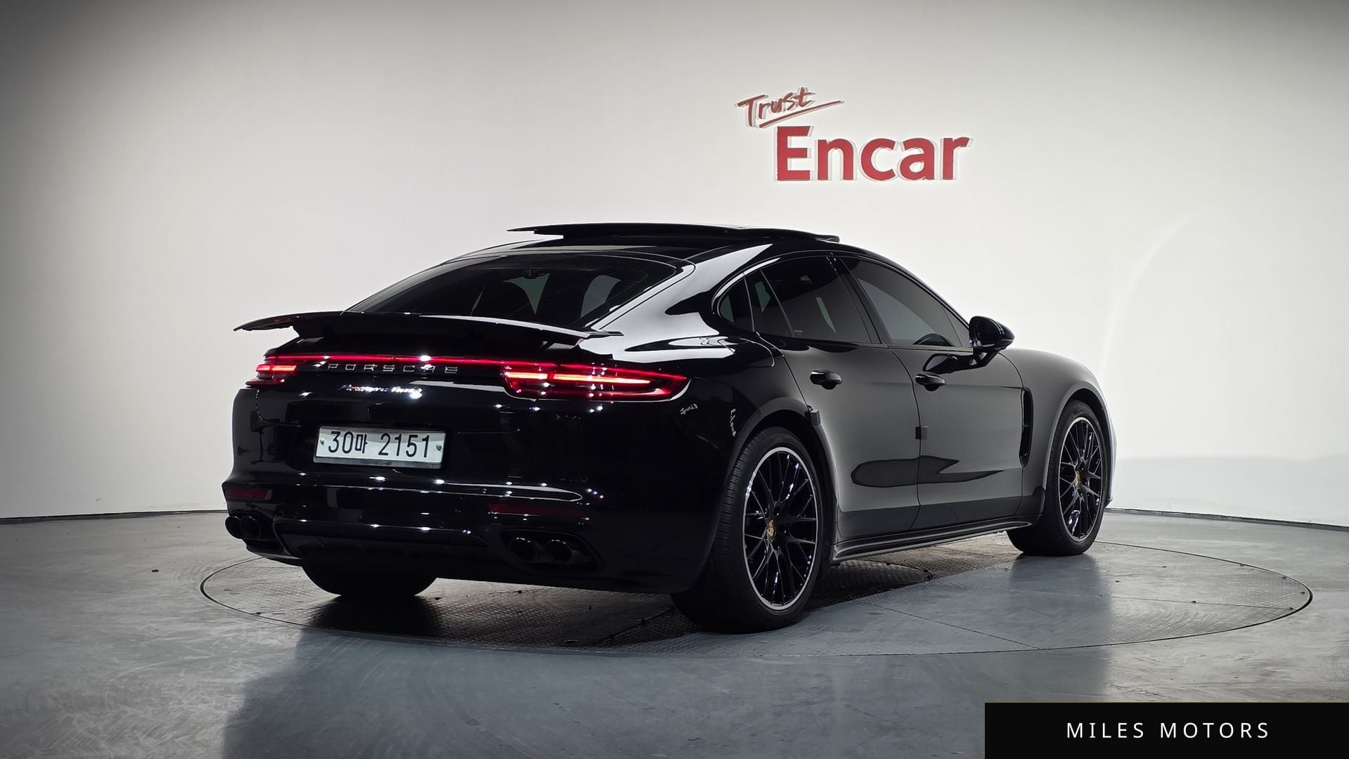 Porsche Panamera 2019 — миниатюра 2