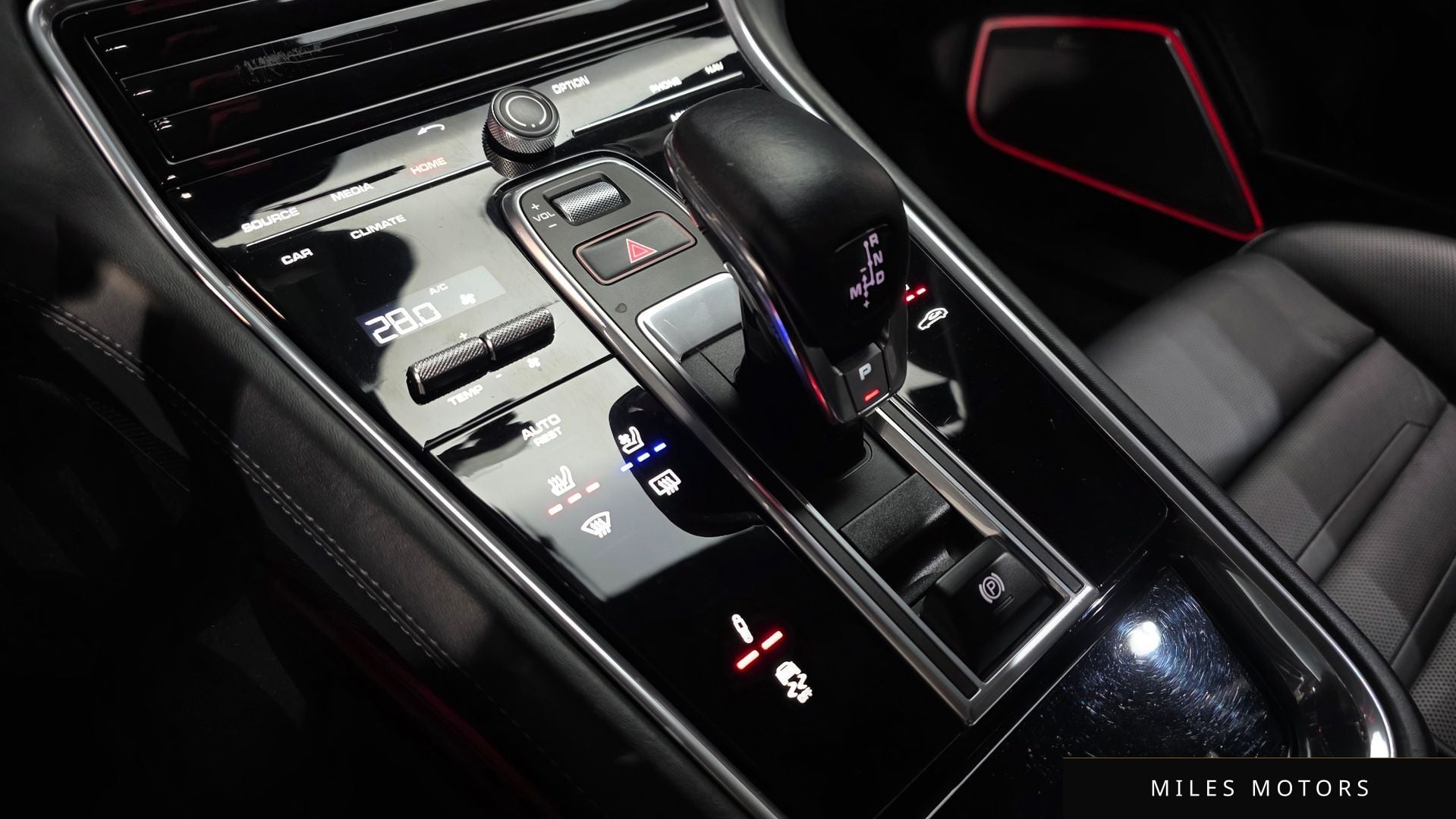 Porsche Panamera 2019 — миниатюра 9