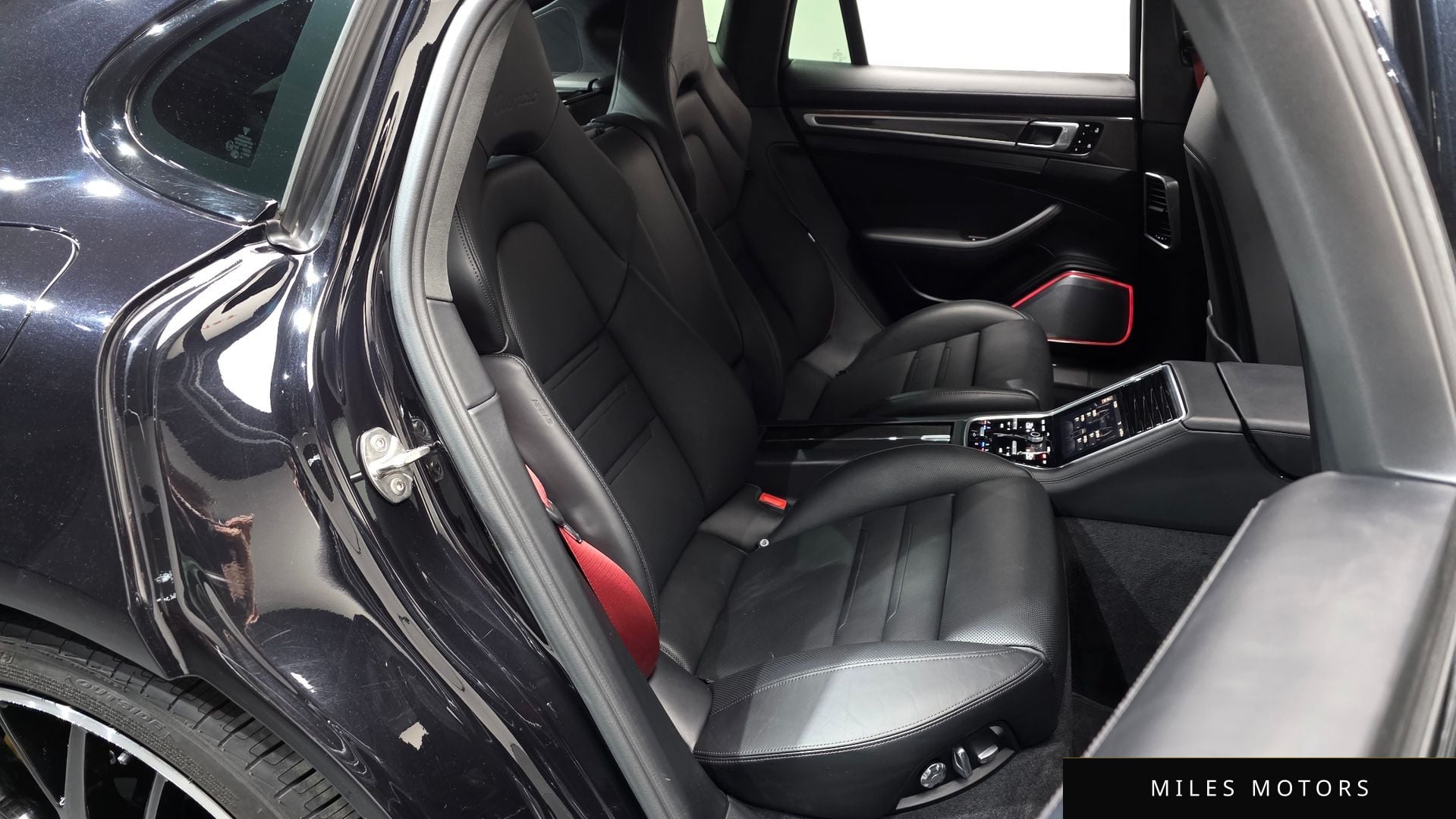 Porsche Panamera 2019 — миниатюра 11