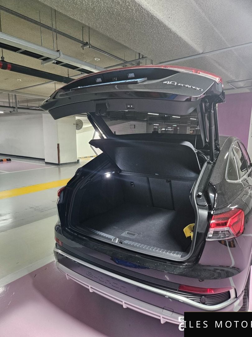 Audi Q4 e-tron 2022 — миниатюра 12