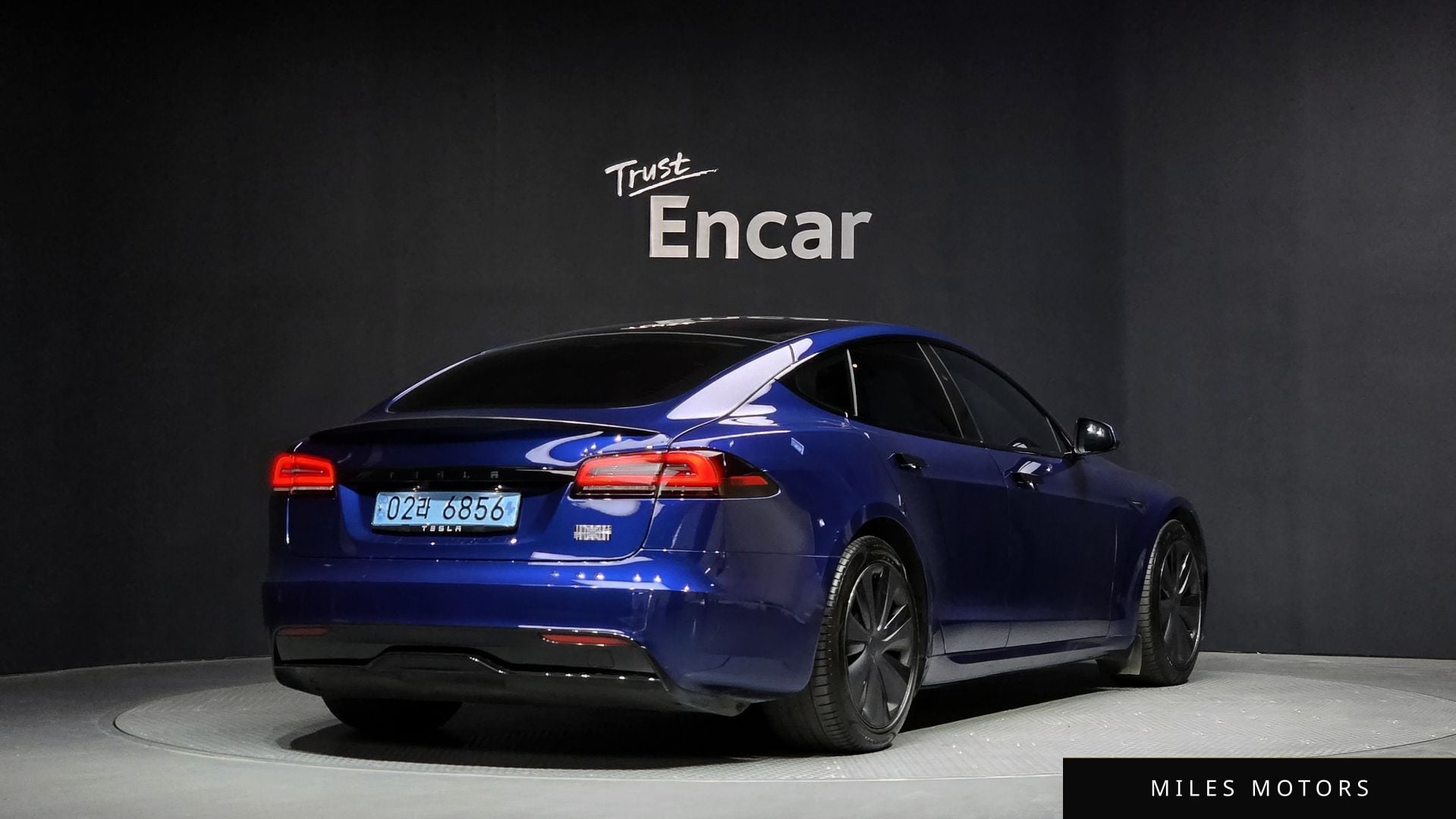Tesla Model S 2023 — миниатюра 2