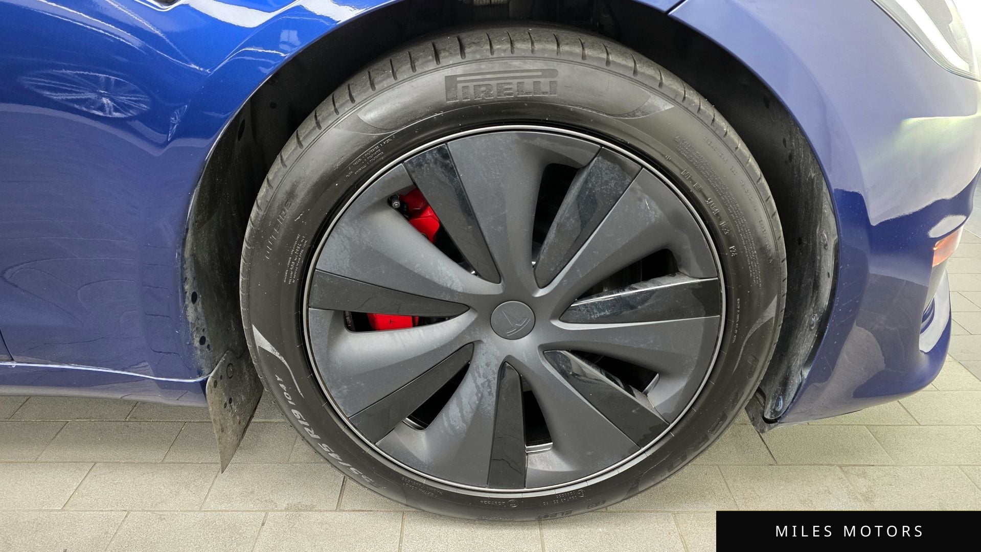 Tesla Model S 2023 — миниатюра 5