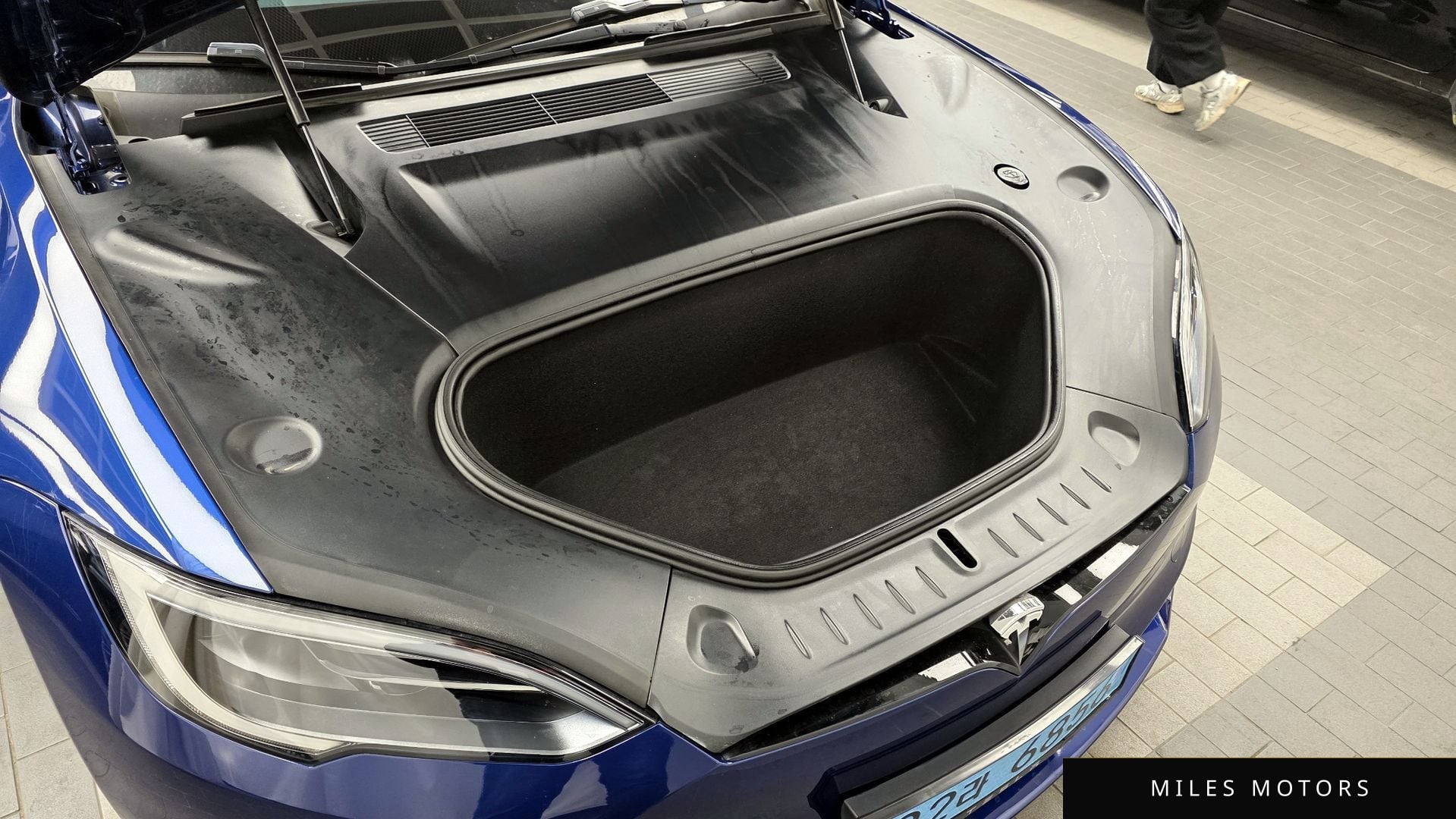 Tesla Model S 2023 — миниатюра 6