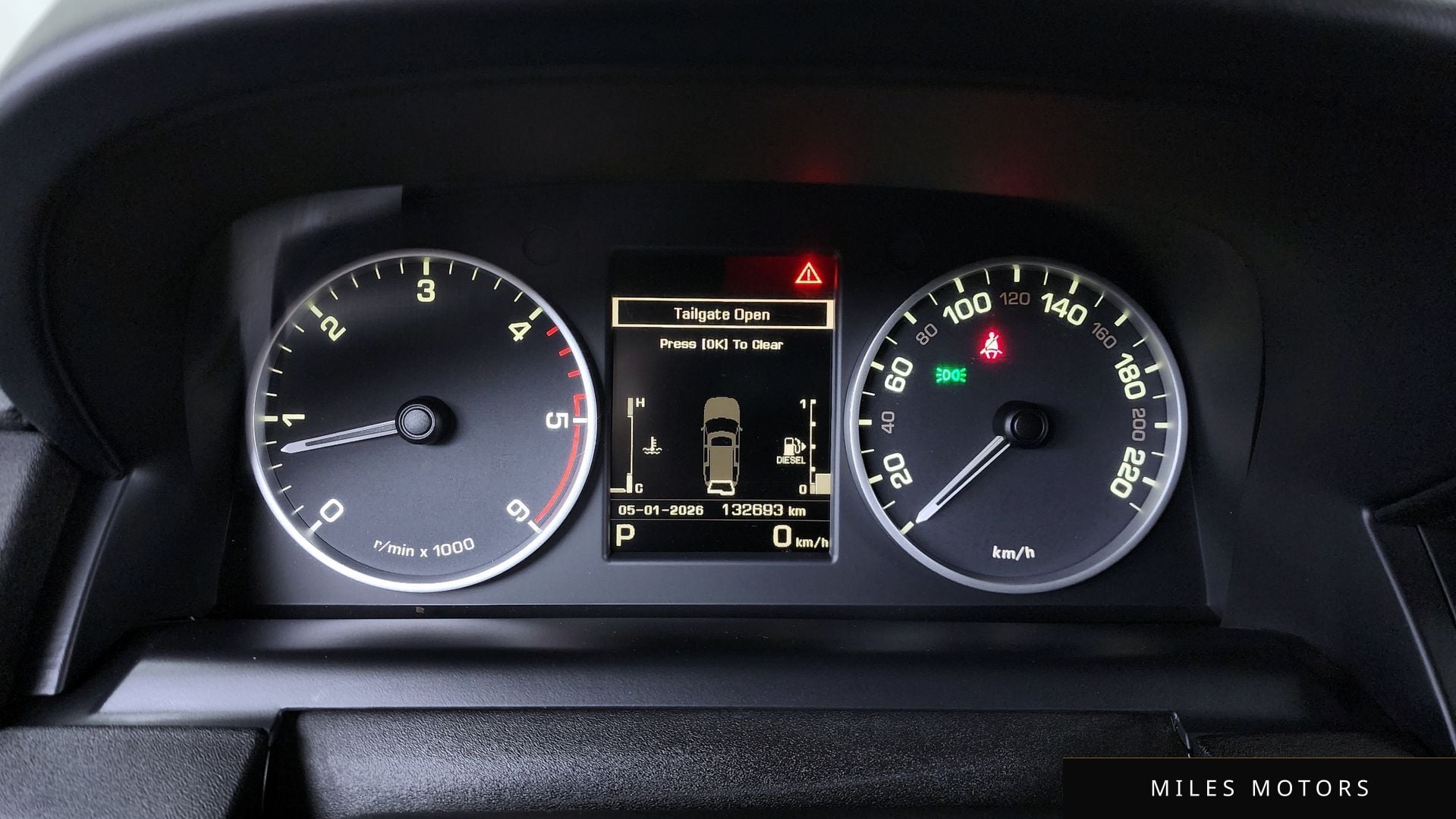 Land Rover Discovery 2015 — миниатюра 8