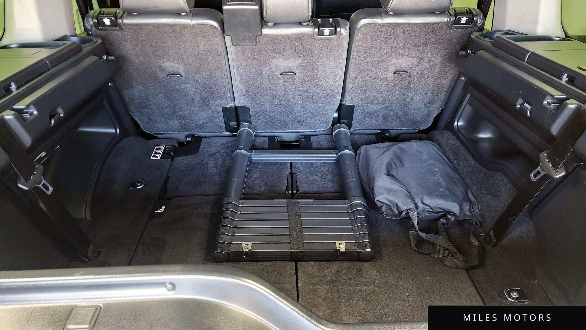 Land Rover Discovery 2015 — миниатюра 20