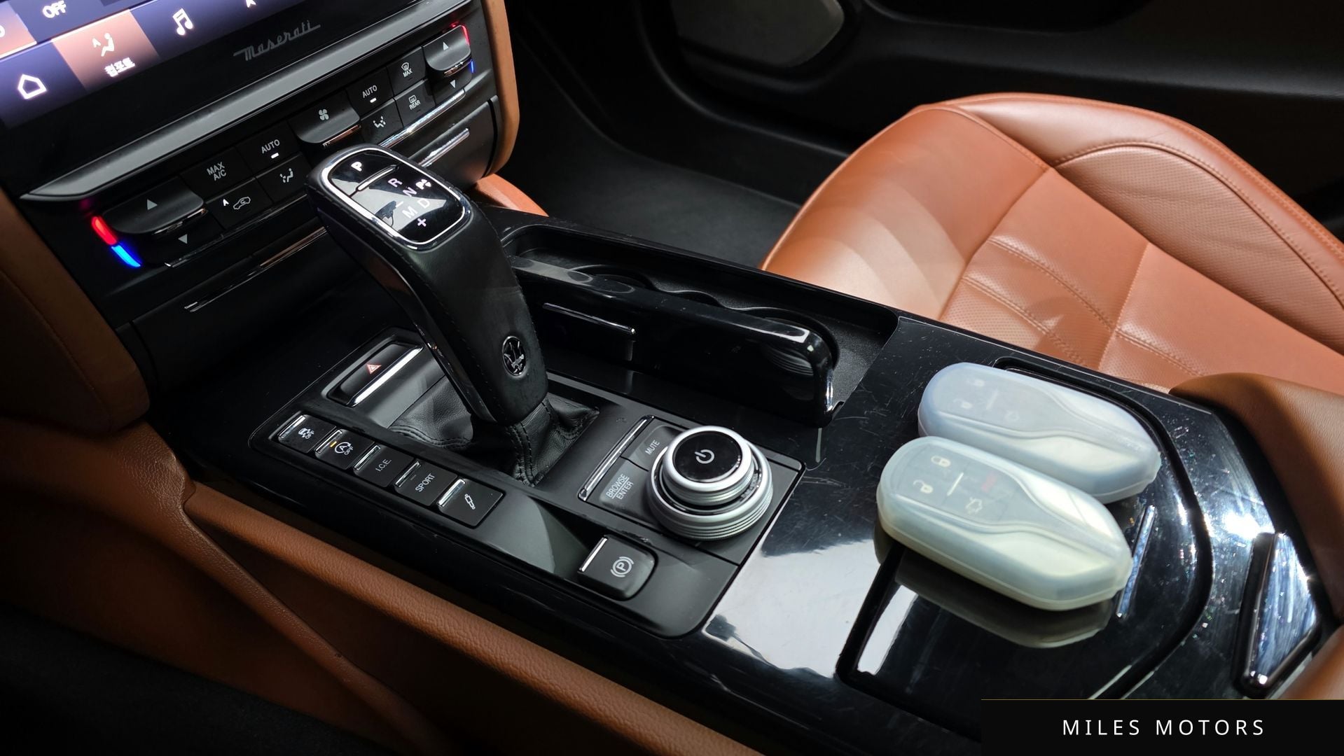 Maserati Quattroporte 2023 — миниатюра 9