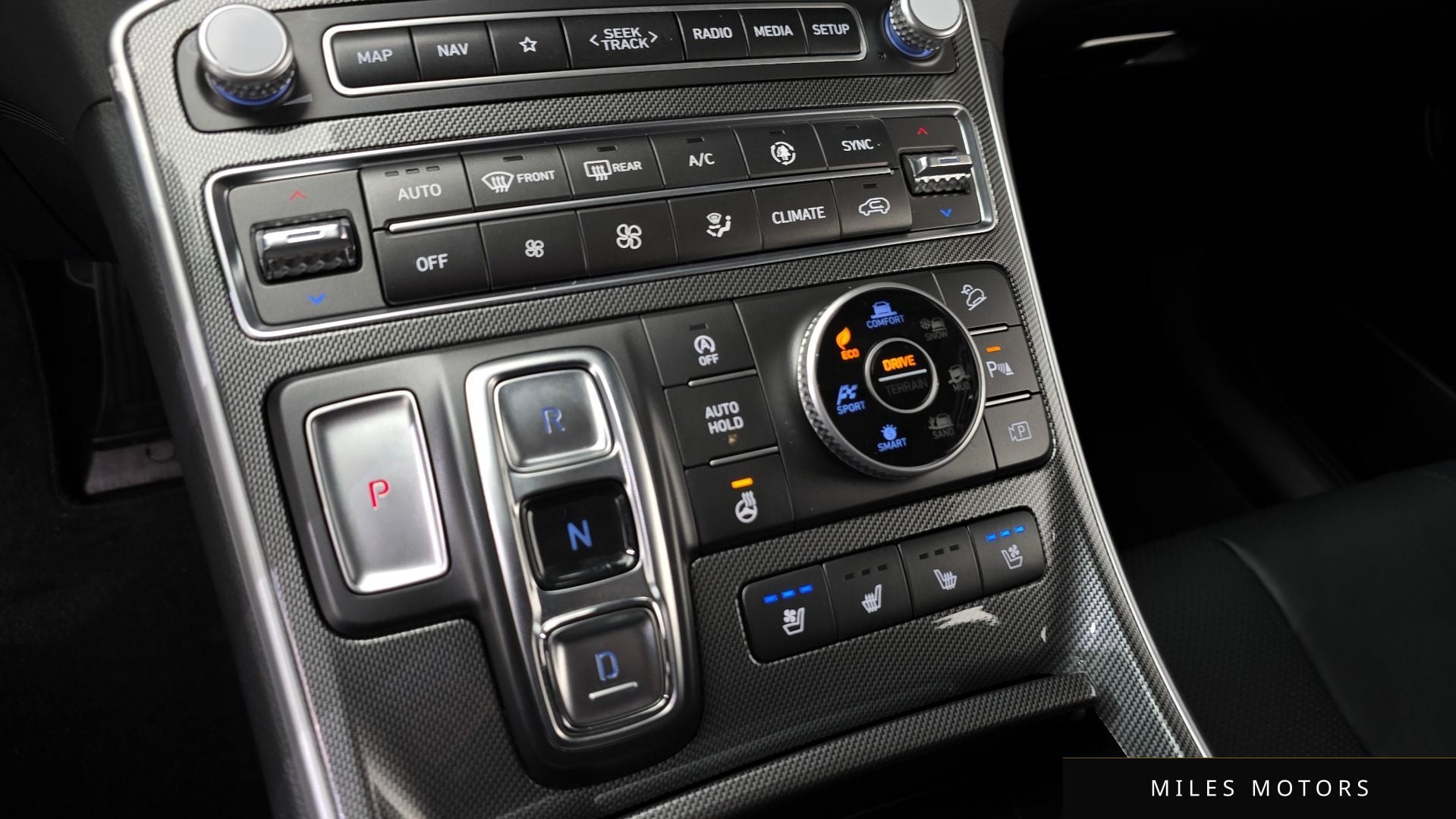Hyundai Santafe 2023 — миниатюра 9