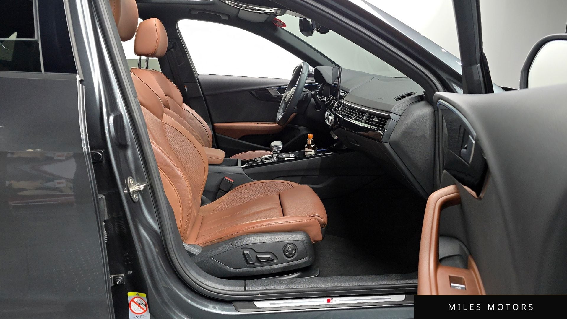 Audi A4 (B9) 2021 — миниатюра 11
