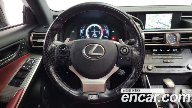 Лексус IS200t 2016 — миниатюра 13