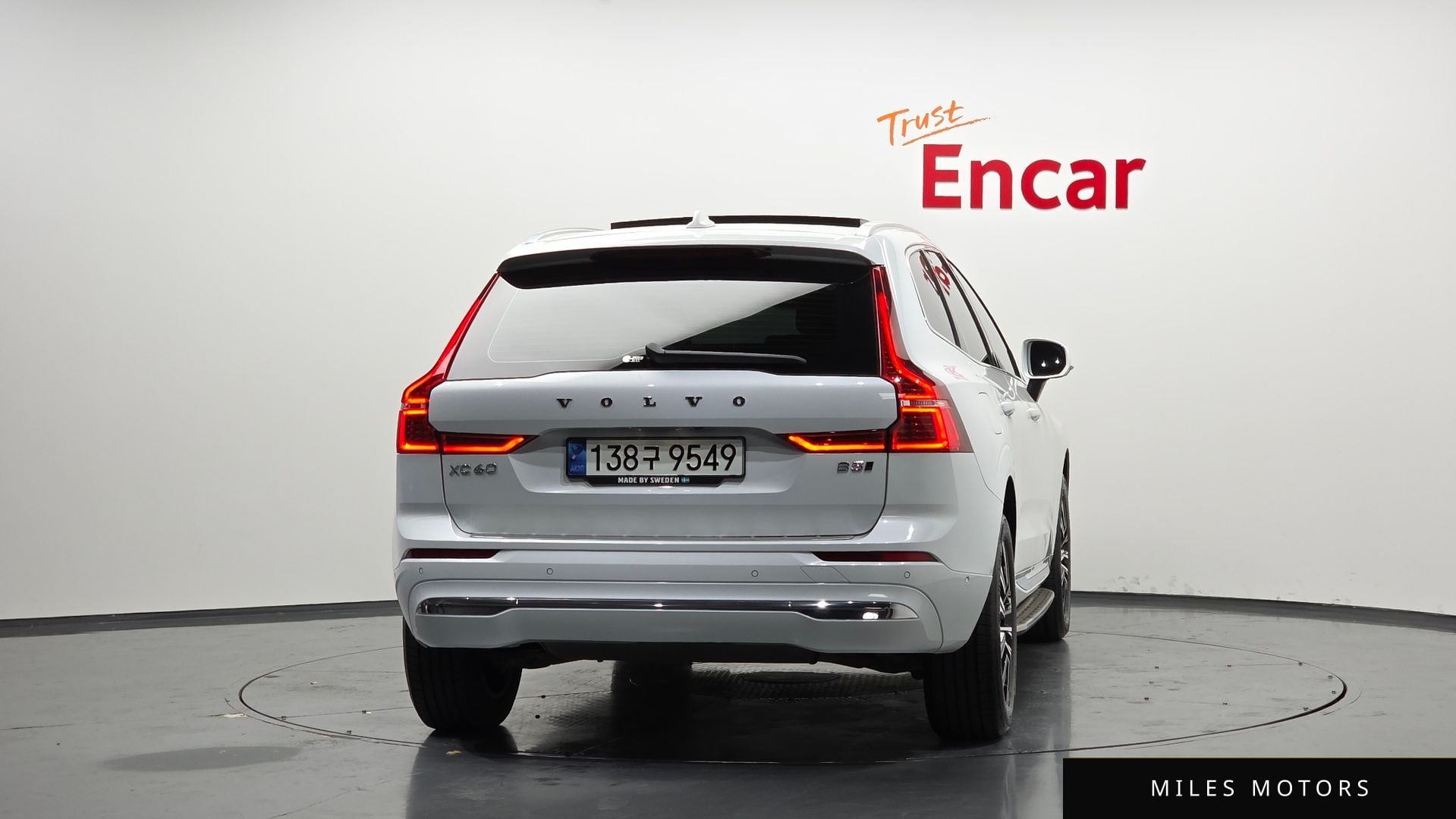 Volvo XC60 2022 — миниатюра 4