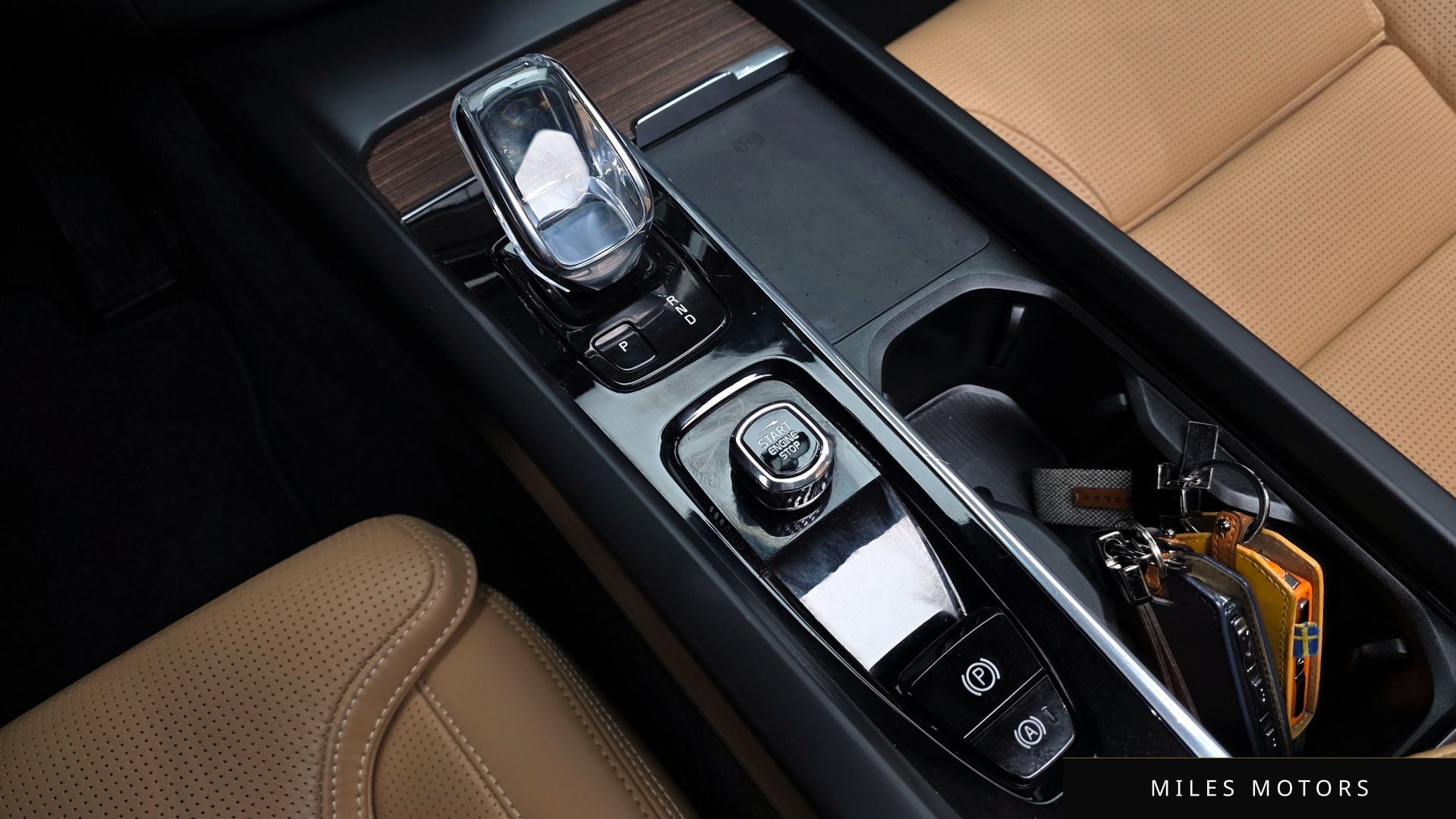 Volvo XC60 2022 — миниатюра 9