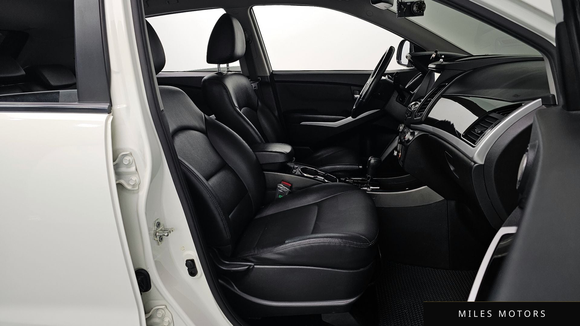 KG Mobility KORANDO 2017 — миниатюра 10