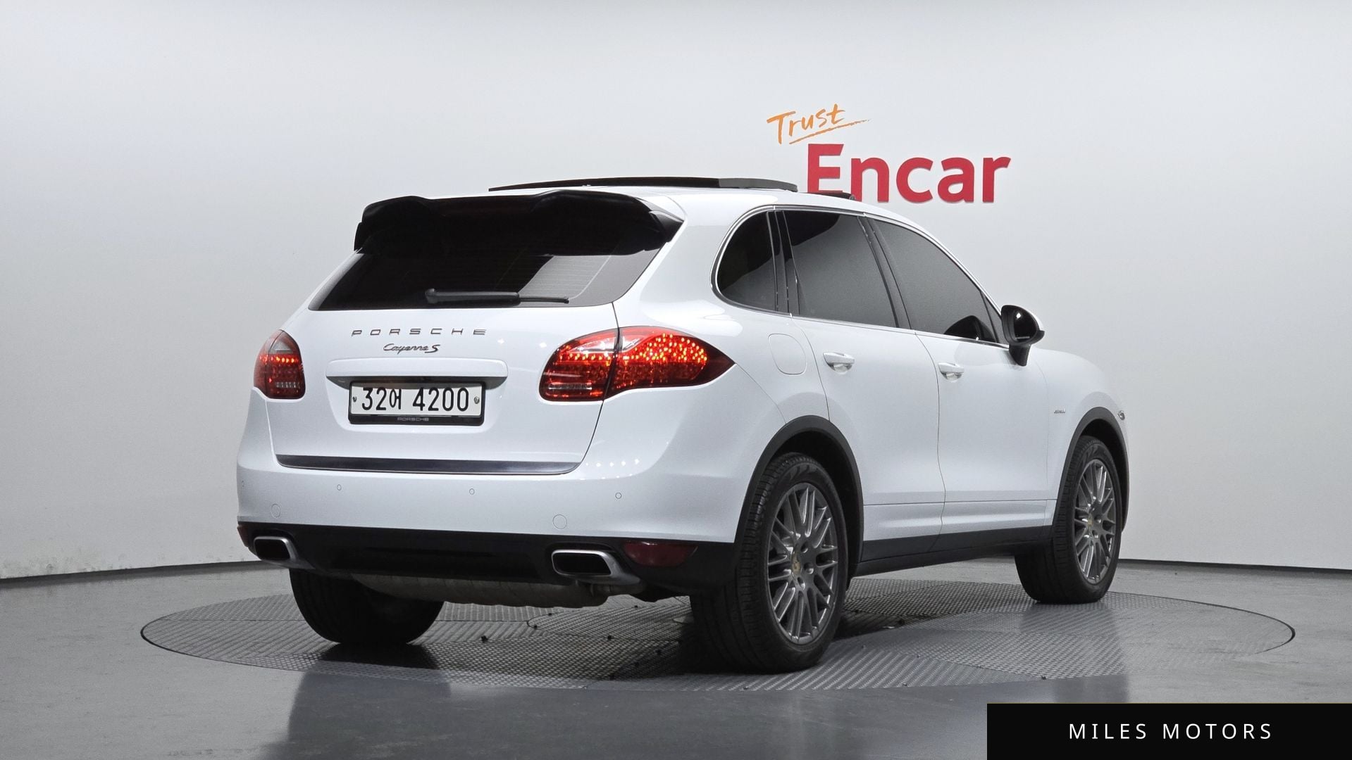 Porsche Cayenne 2014 — миниатюра 2