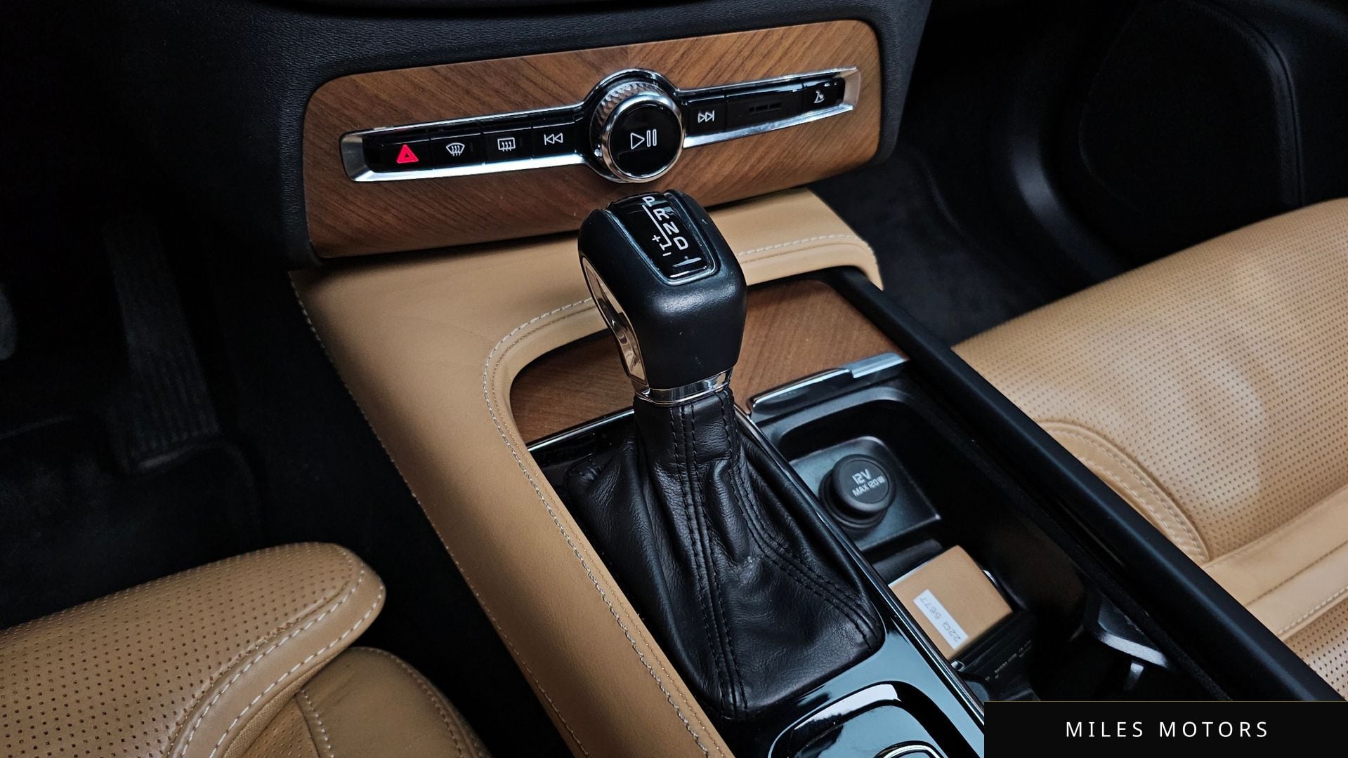Volvo XC90 2019 — миниатюра 9