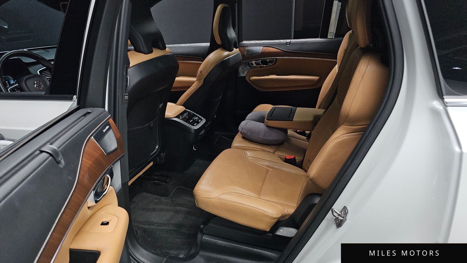 Volvo XC90 2019 — миниатюра 12